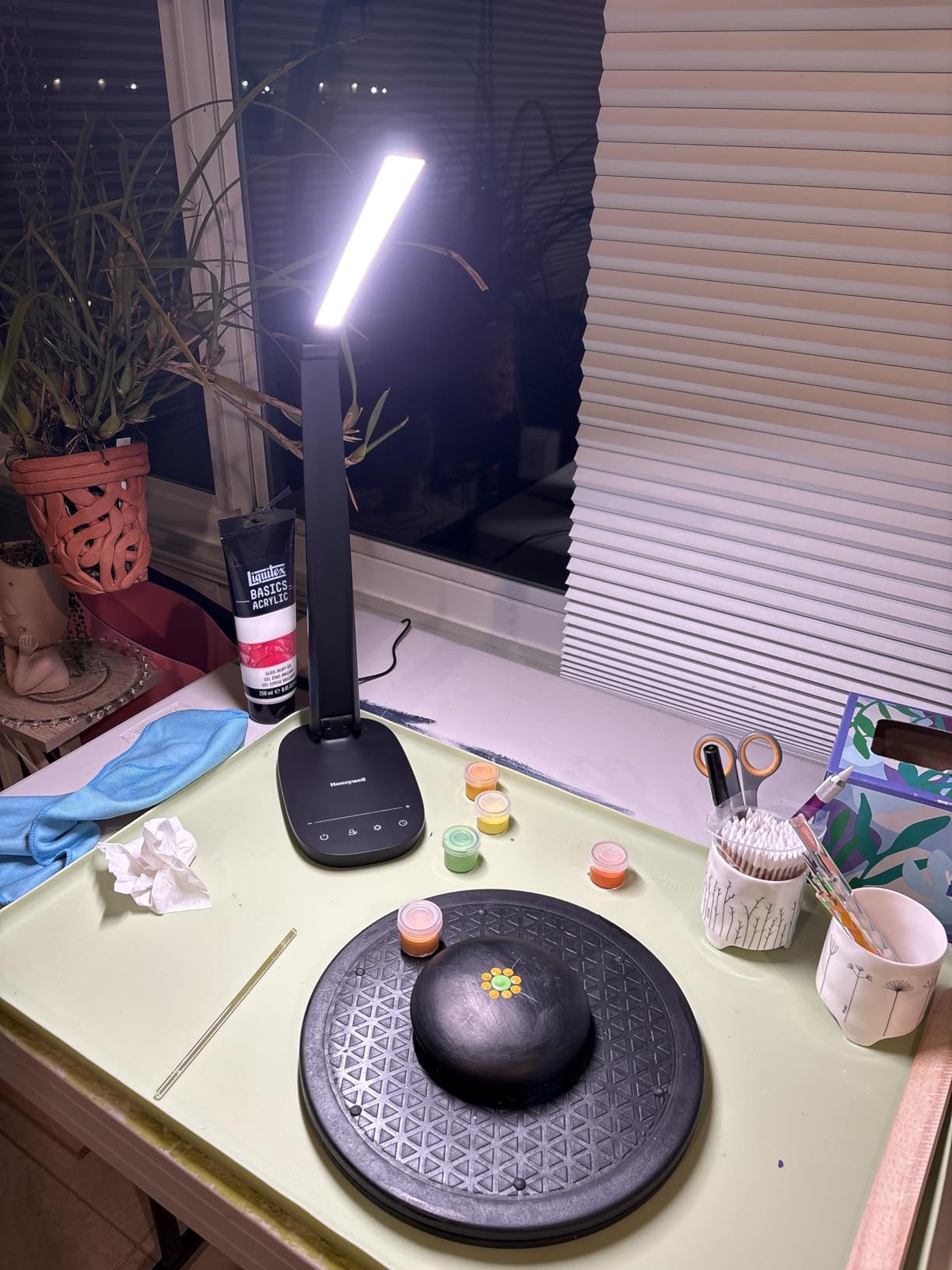 Honeywell LED Desk Lamp for Home Office, Eye-Caring Light with 4 Color Modes & Touch Control, USB A+C Charging Ports, Adjustable Rotating Head with Timer for Reading, Bedroom & Small Desks customer photo 2