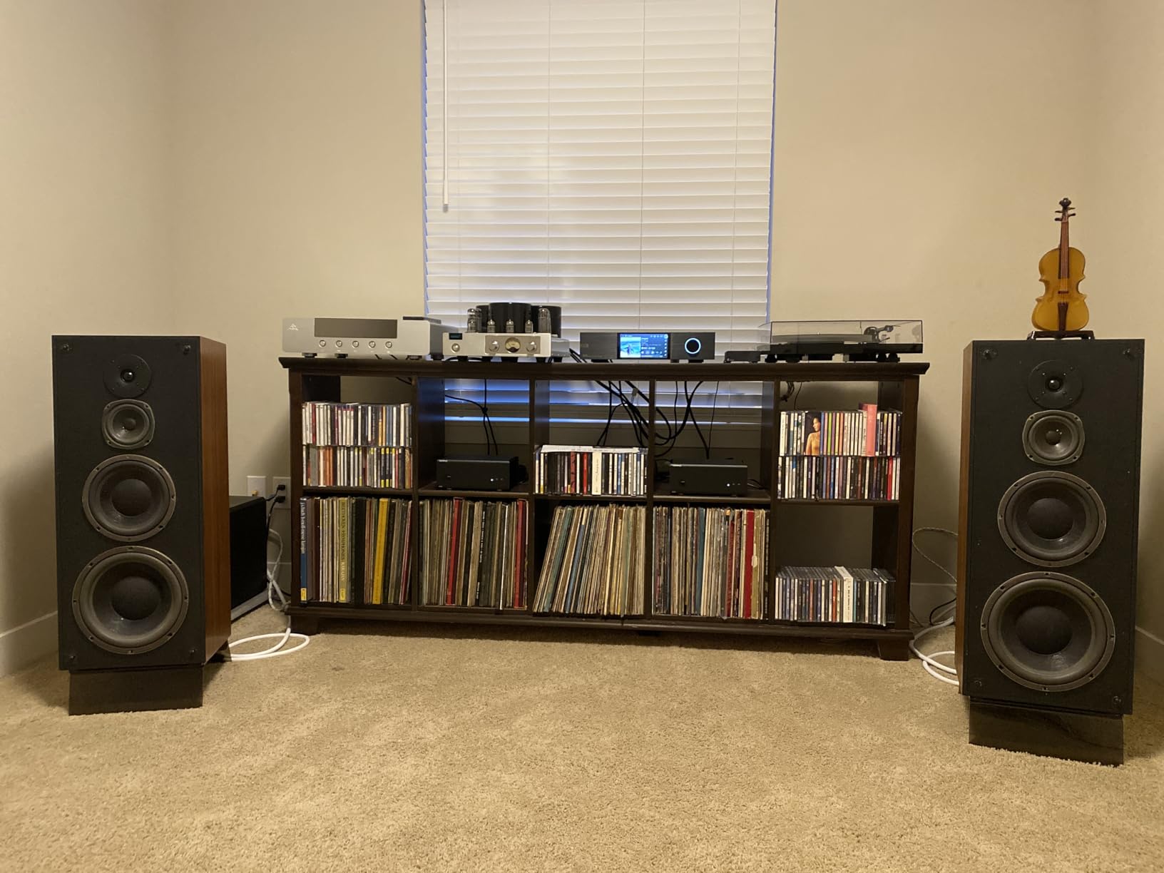 TOPPING B200 Mono Pure Power Audio Amplifier - 200W Output, 3 XLR/TRS Balanced Inputs, 154dB SNR/DNR, 2 Gain Modes, 12V Trigger High Power NFCA Discrete Amplifier (Black) customer photo 1