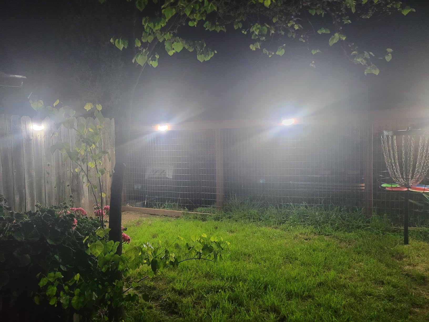 Aootek New Solar Motion Sensor Lights 120 LEDs with Lights Reflector,270° Wide Angle, IP65 Waterproof, Step Lights for Front Door, Yard, Garage, Deck (Black, Daylight White, 6-Pack) customer photo 2