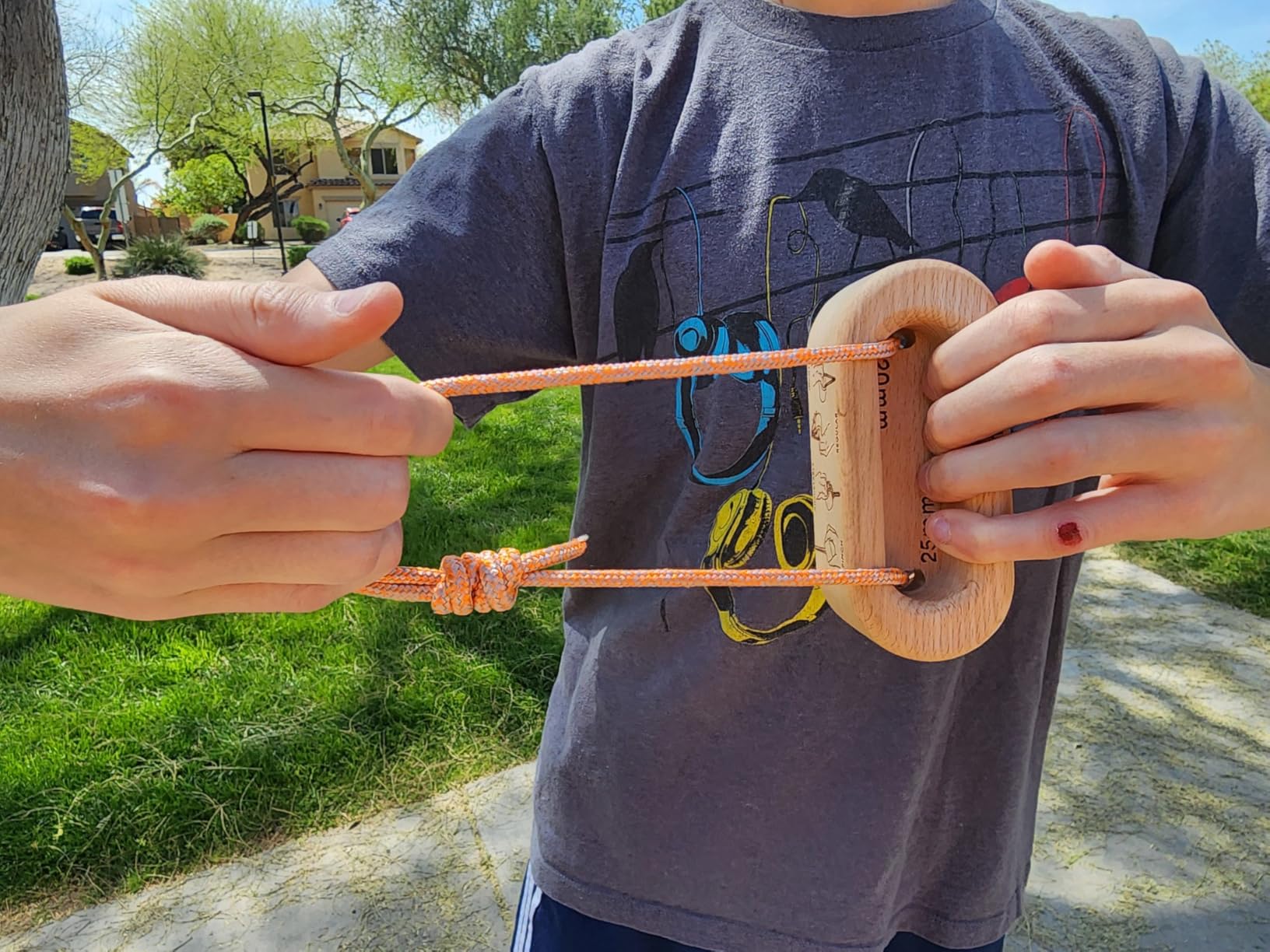 YY Vertical - Hang Holds customer photo 1