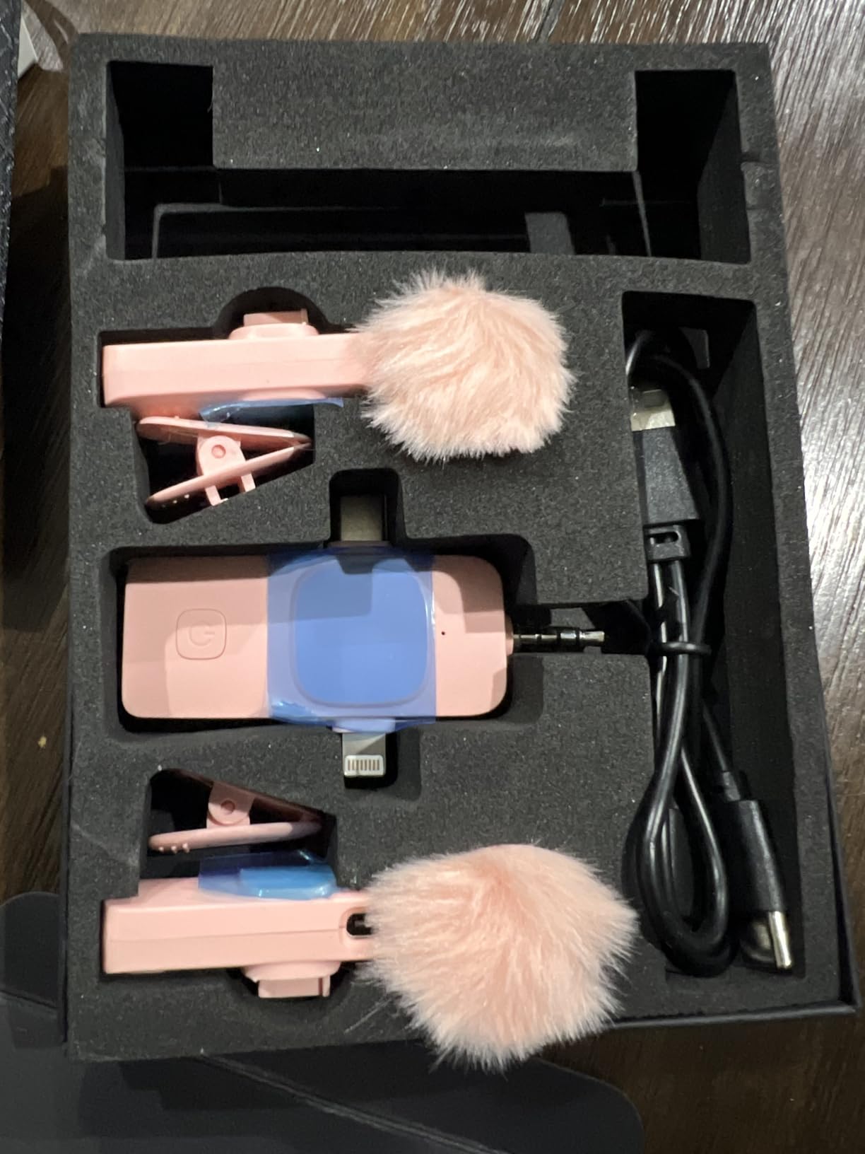 PQRQP 3 in 1 Professional Wireless Lavalier Microphone for iPhone, Android, Camera, Wireless Microphones, Mini Microphone, Crystal Clear Sound Quality for Recording, Live Streaming, Microphone Clips customer photo 1