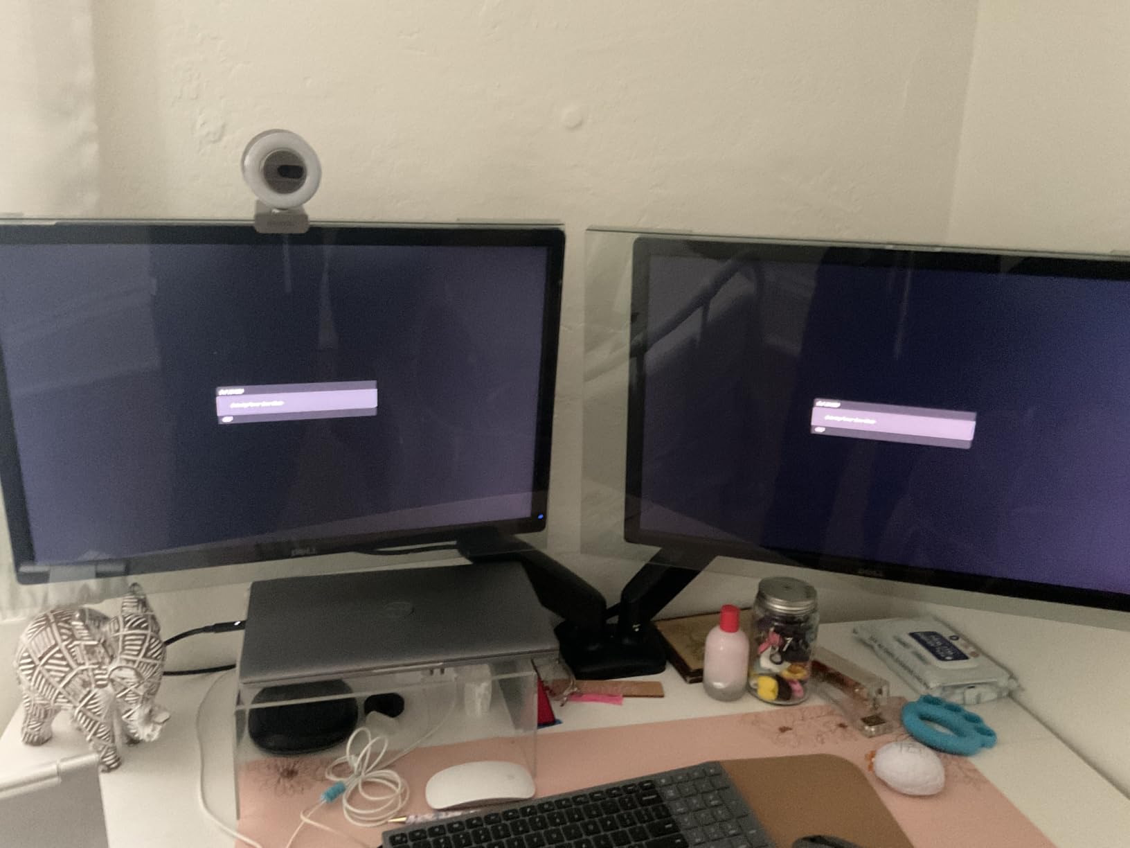 Mount-It! Dual Monitor Desk Mount - Full Motion Gas Spring Arms, Fits 13 to 32 Inch Screens, Holds 17.6 lbs per Arm, Dual Monitor Stand, VESA Mount, C-Clamp & Grommet Base customer photo 1