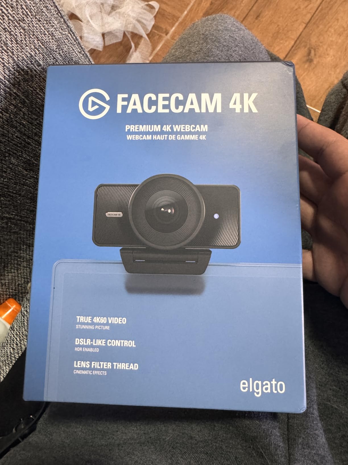 Elgato Facecam 4K - 4K60 Studio Webcam, DSLR-Like Control, Cinematic Effects, 49mm Lens Filters, HDR, Uncompressed Video, Optimized Focus Area | USB-C for PC & Mac customer photo 1