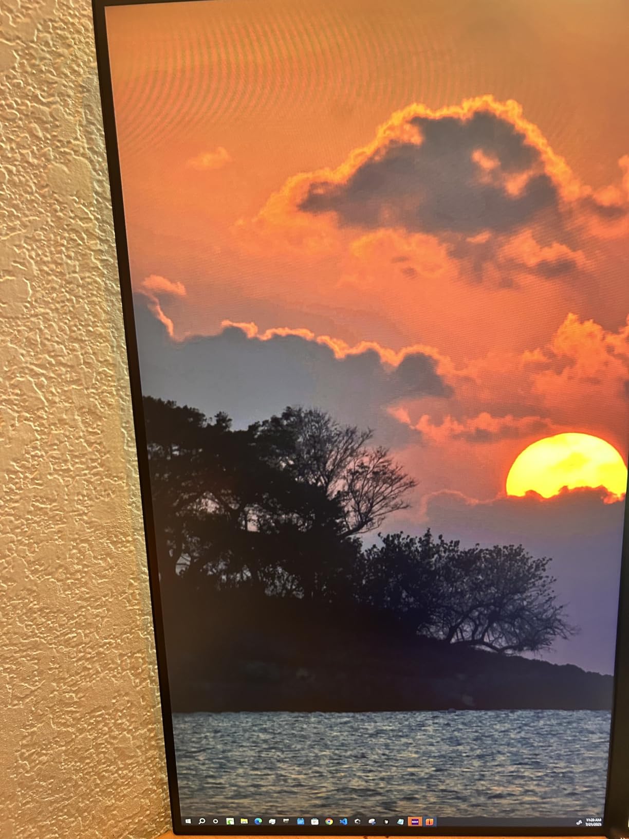 KOORUI 34-inch Ultrawide Curved WQHD 3440×1440 Gaming Monitor, 165Hz 144Hz Curved 1000R- PIP/PBP, 1ms(MPRT) with DisplayHDR 400, FreeSync Premium, 75 * 75mm VESA, HDMI/DisplayPort, 34E6UC customer photo 2