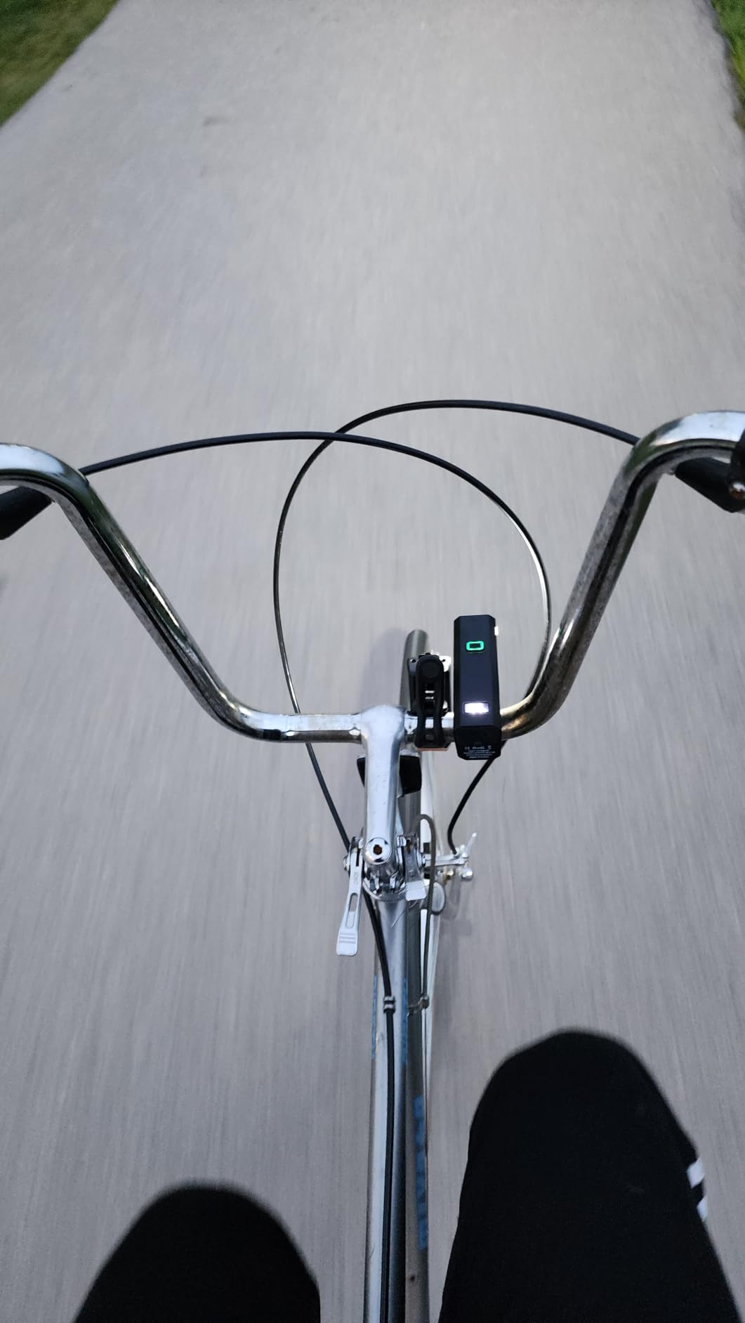 DARKBEAM 6000LM Bike Headlight USB- C Rechargeable, High Lumen Super Bright Bike Light Set for Night Riding, 12+5 Modes Waterproof Bicycle Lights for Road, Mountain, Cycling customer photo 2