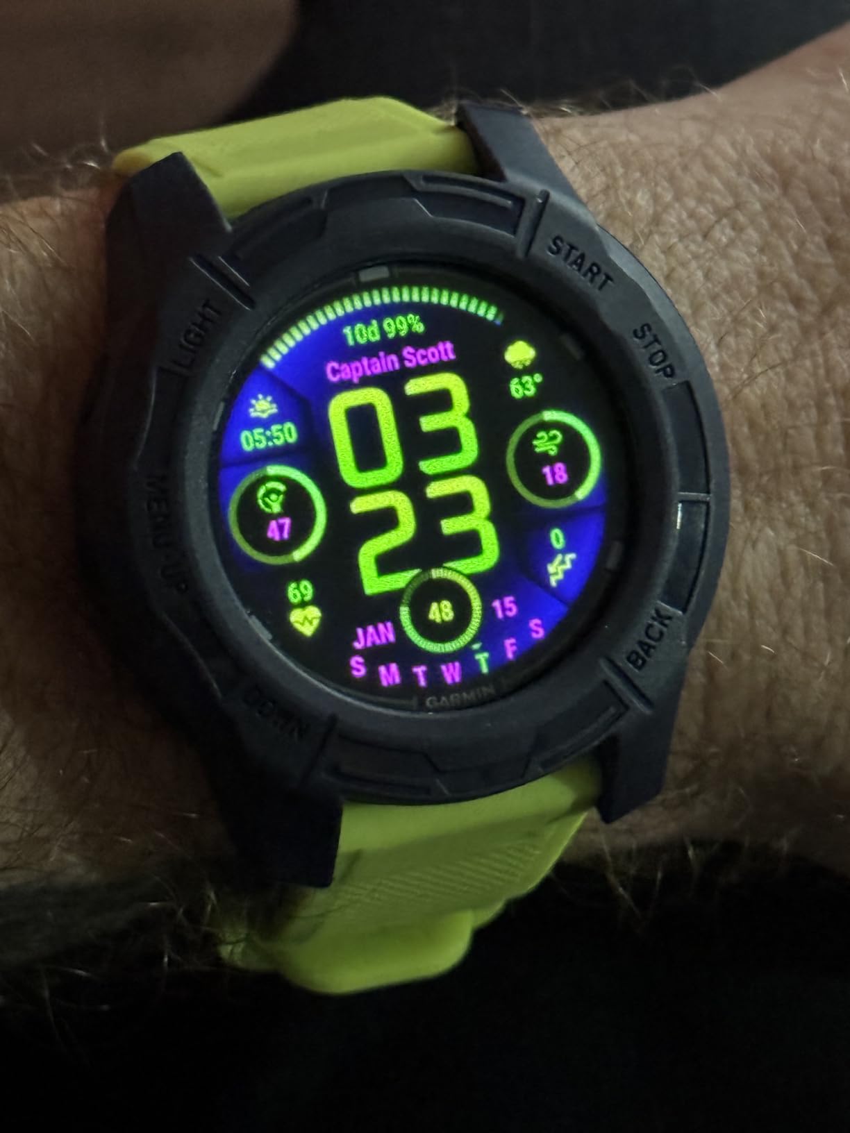 Garmin Descent G2, Watch-Style Dive Computer, Bright AMOLED Display, Multiple Dive Modes, Health and Wellness Features, Black with Black Band customer photo 1