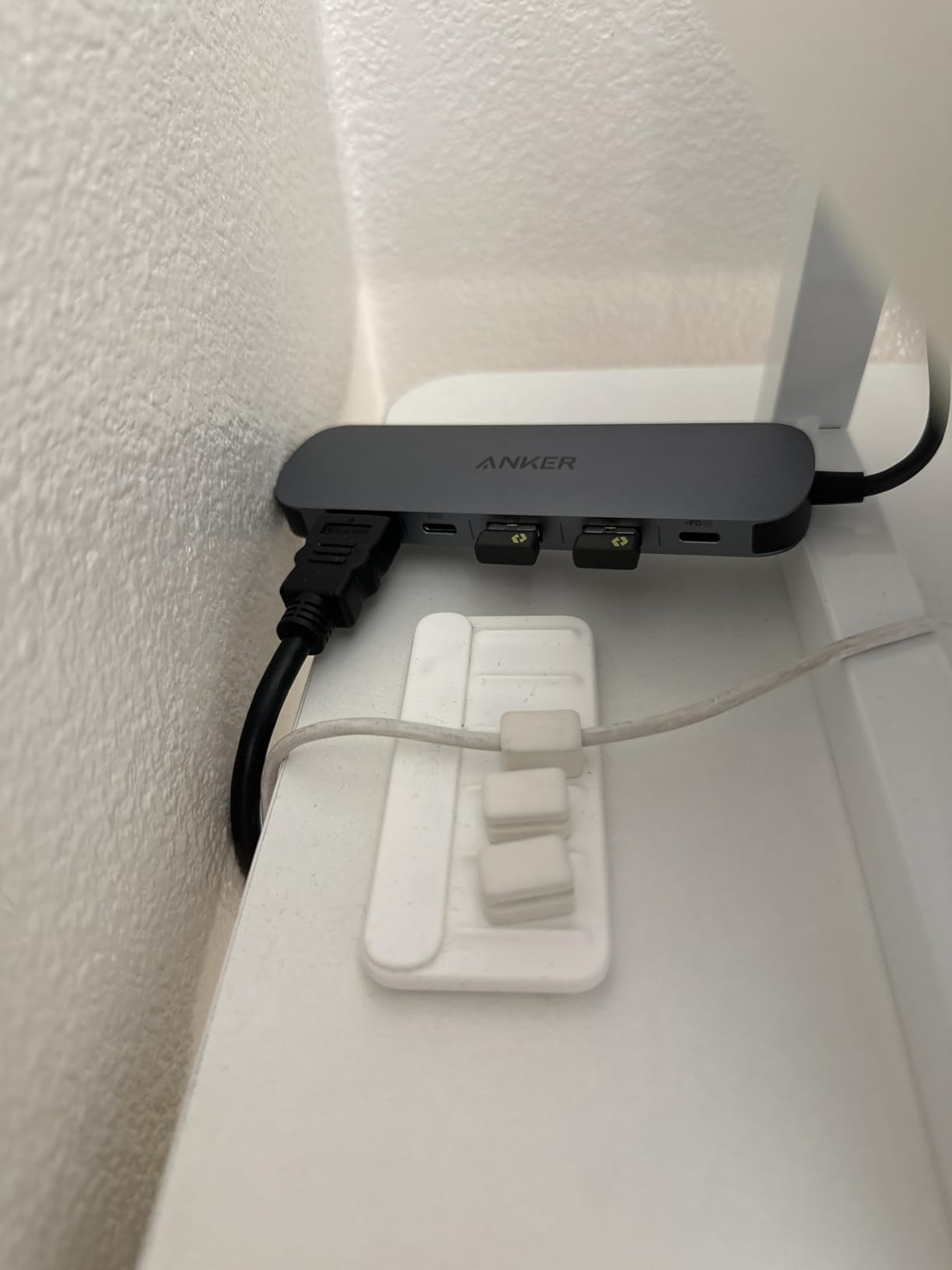 Anker USB C Hub, 7in1 Multi-Port USB Adapter for Laptop/Mac, 4K@60Hz USB C to HDMI Splitter, 85W Max PD, 2 USB 3.0 & 1 USBC Data Ports, SD/TF Card Reader, for Type C Devices (Charger Not Included) customer photo 1