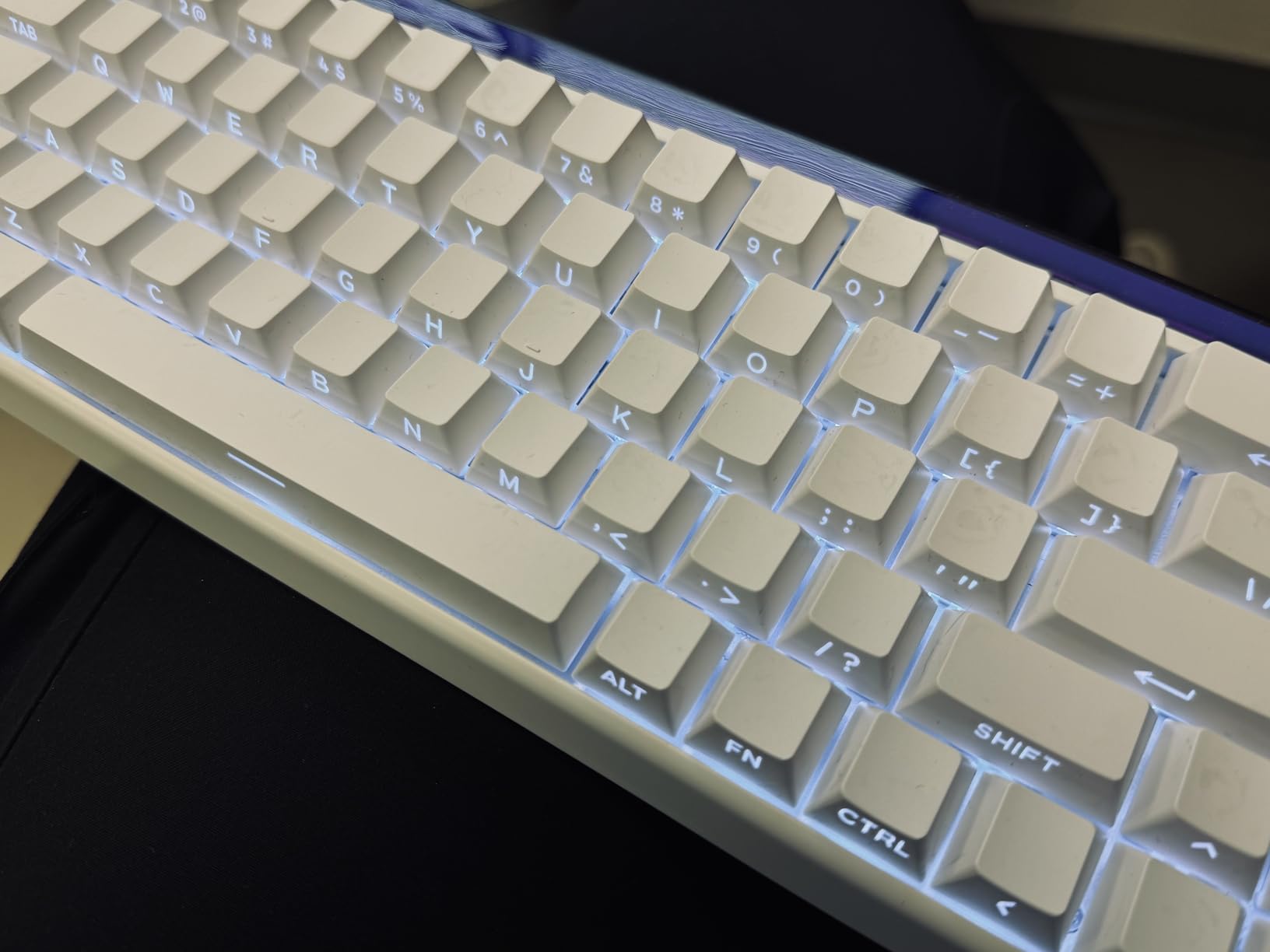 AULA Hero 68 HE 60% Gaming Keyboard Wired, Hall Effect Magnetic Switch Keyboard with Adjustable Actuation, Fast Trigger Mode, 8K Hz Polling Rate, 0.125ms Latency,Side Printed PBT Keycaps, RGB Backlit customer photo 2