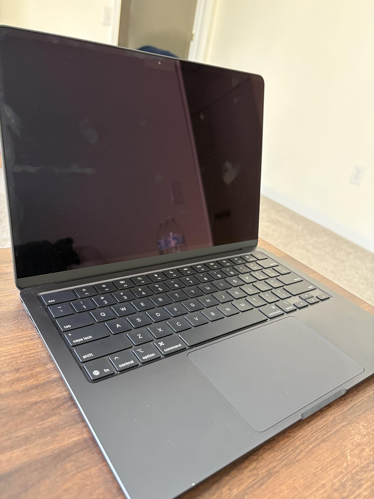 2025 MacBook Air 13-inch Laptop with M4 chip: Built for Apple Intelligence, 13.6-inch Liquid Retina Display, 16GB Unified Memory, 256GB SSD Storage, 12MP Center Stage Camera, Touch ID; Midnight customer photo 2