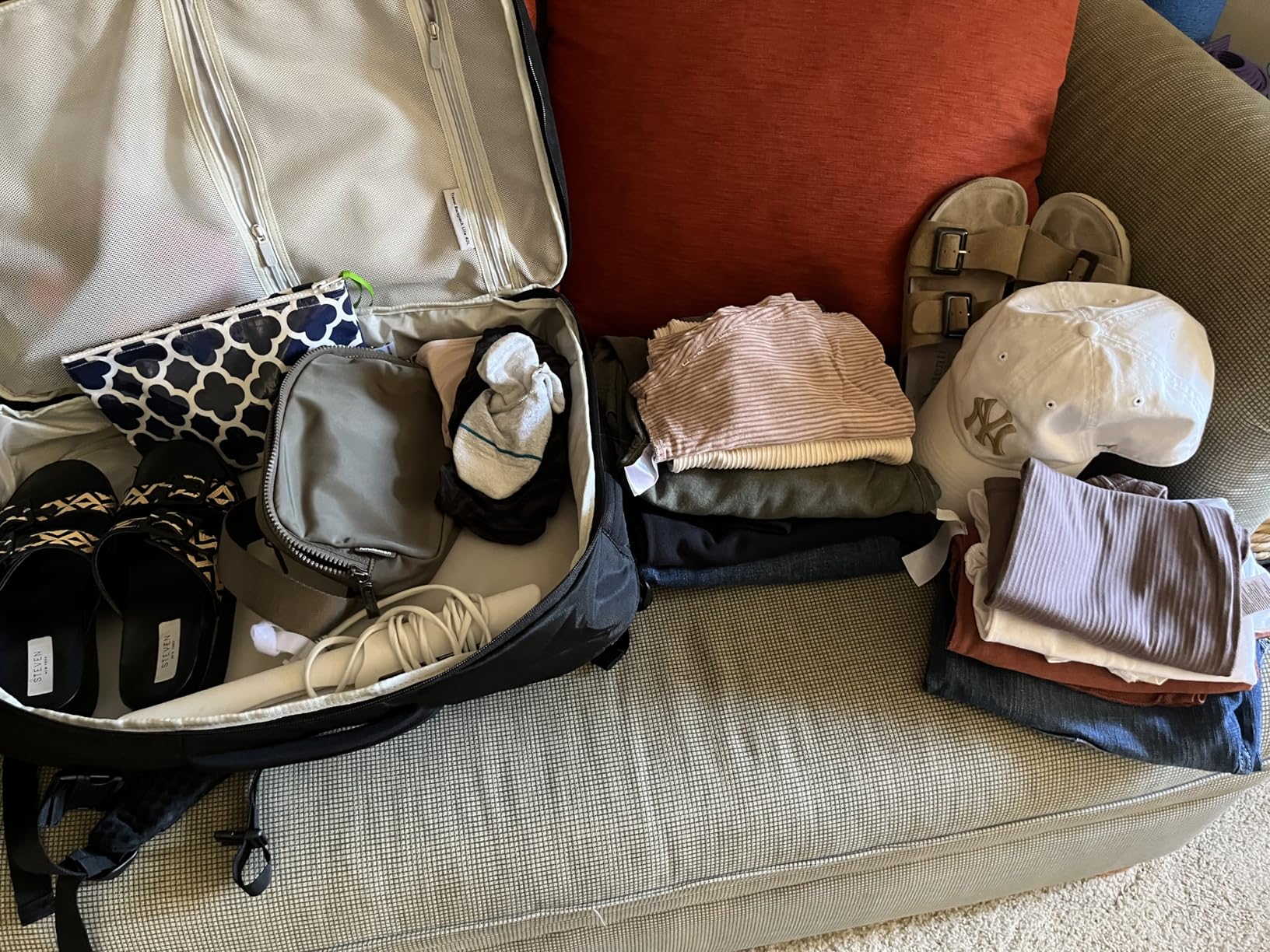 Tortuga 40L Travel Backpack Lite, Black - Large Carry-On Travel Backpack for Men and Women - Durable, Comfortable, Easy to Pack, Airline-Approved Bag with Laptop Compartment customer photo 2