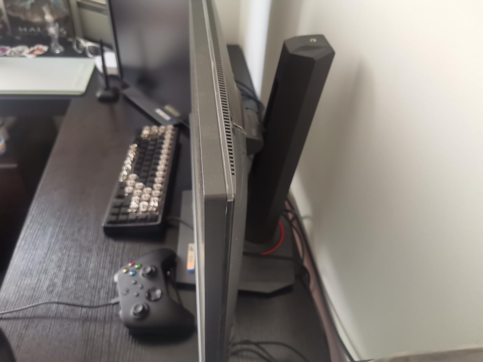 Huuger 63 Inch L Shaped Desk with Power Outlets and USB-C Port, 0.95 Inch Thicker Desktop, Reversible Computer Desk, Larger Office Corner Gaming Desk, Metal Frame, for Home Office, Study, Rustic Brown customer photo 1