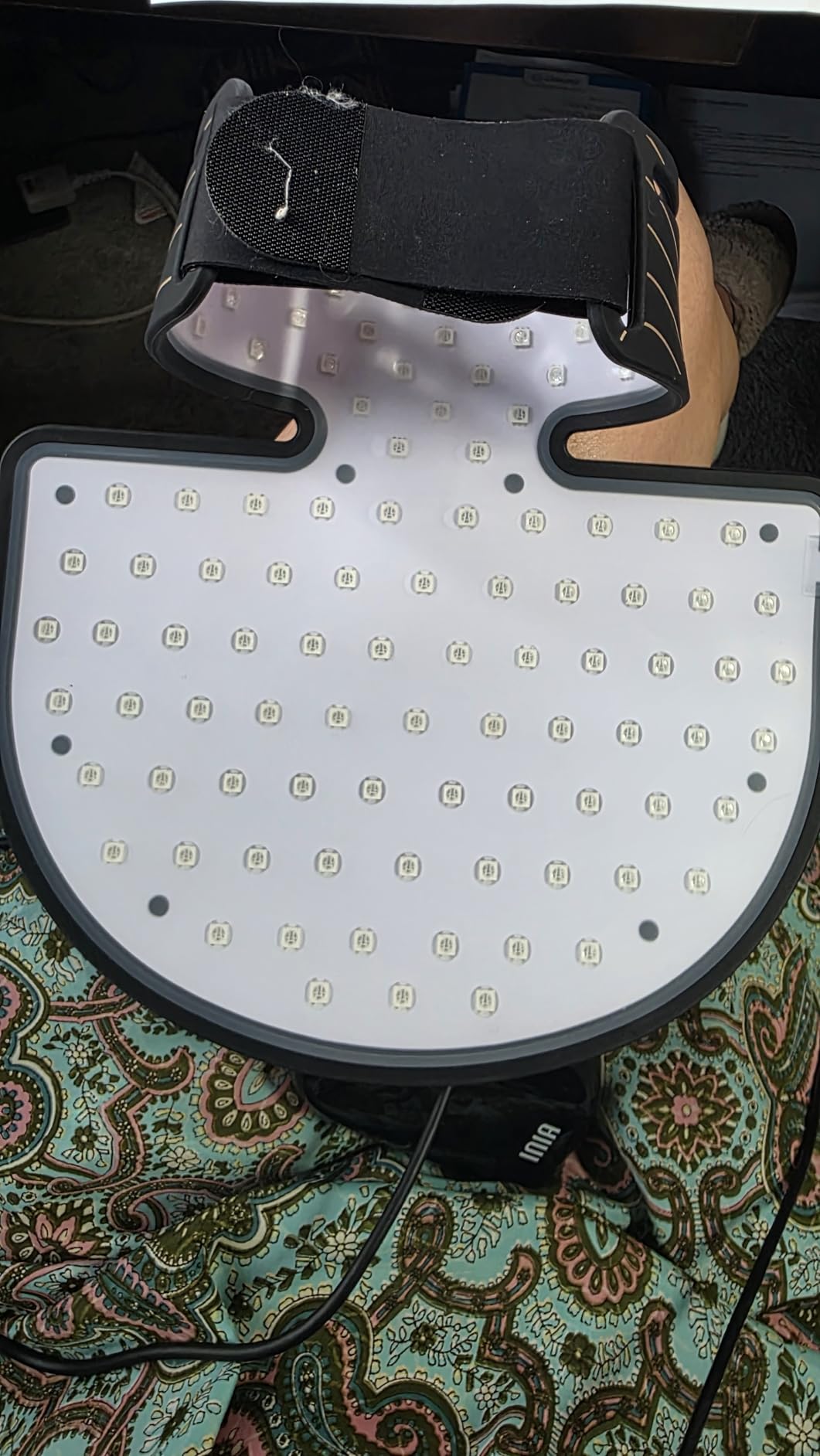 INIA Red Light Therapy Mask for Neck & Décolleté - 850nm NIR + 3 Light Modes for Anti-Aging, Firming & Radiant Glow - Red Light Skincare Device with 2600mAh Rechargeable Controller, 228 LED Chips customer photo 2