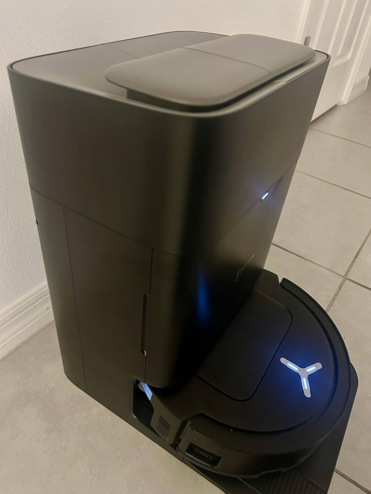 ECOVACS DEEBOT T80 Omni Robot Vacuum and Mop, Instant Self-Cleaning OZMO Roller Mop, TruEdge Deep Cleaning, AI Navigation, 18,000Pa Suction and ZeroTangle 3.0 for Pets and Carpets customer photo 2