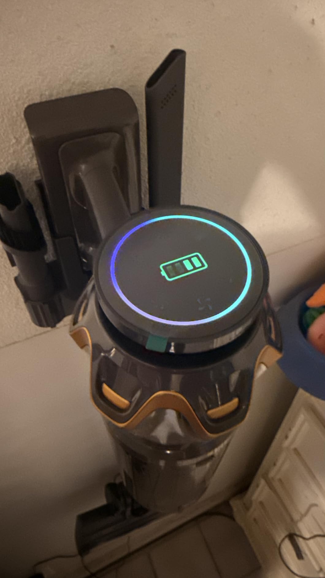 Cordless Vacuum Cleaner, Upgraded 650W 55KPA 70Mins Cordless Stick Vacuum Cleaner with Self-Standing and Touch Screen, Anti-tangle Wireless Vacumm, Vacuum Cleaners for Home/Pet Hair/Carpets/Floors customer photo 1