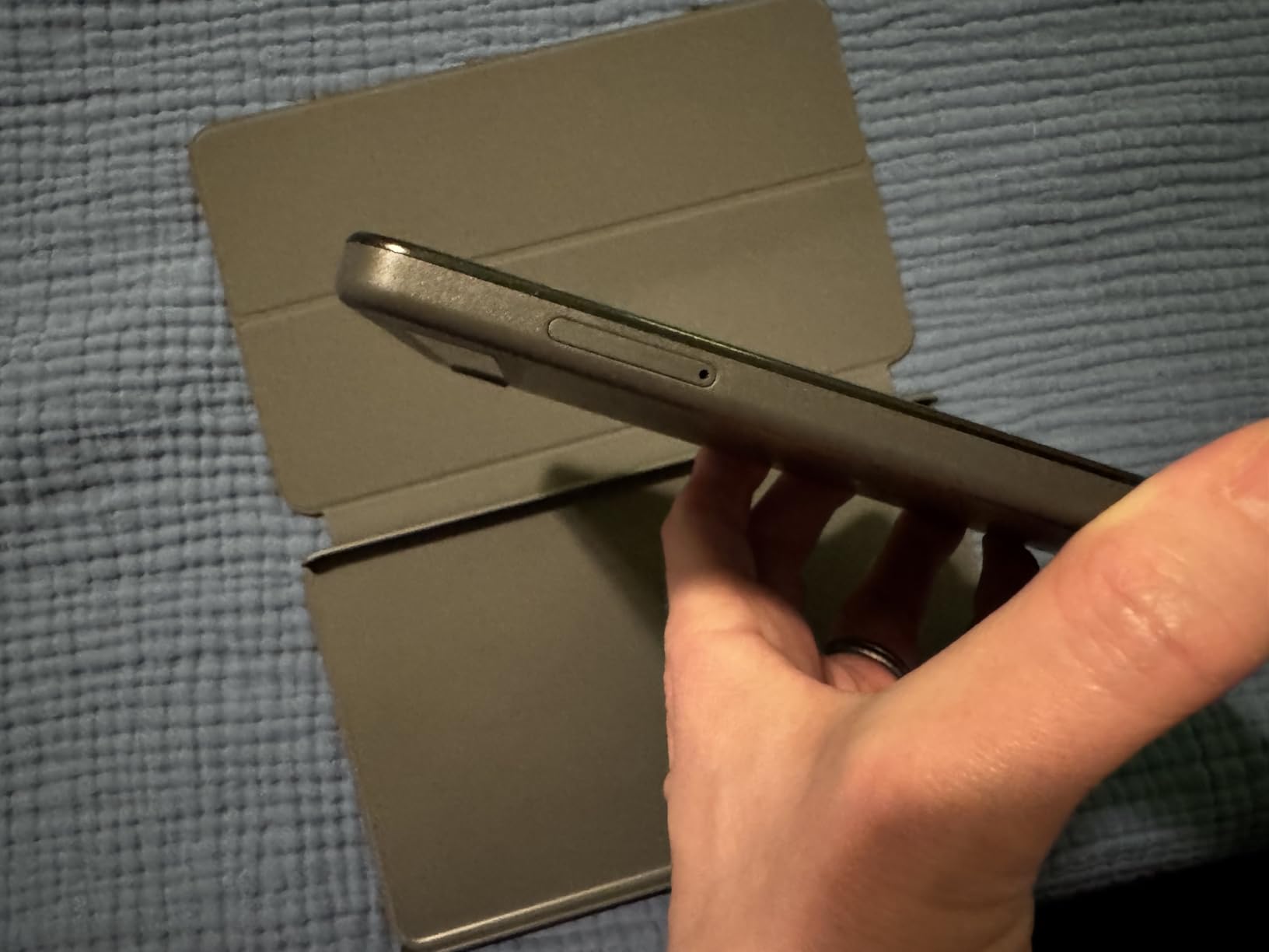 Lenovo Tab One - Lightweight Tablet - up to 12.5 Hours of YouTube Streaming - 8.7