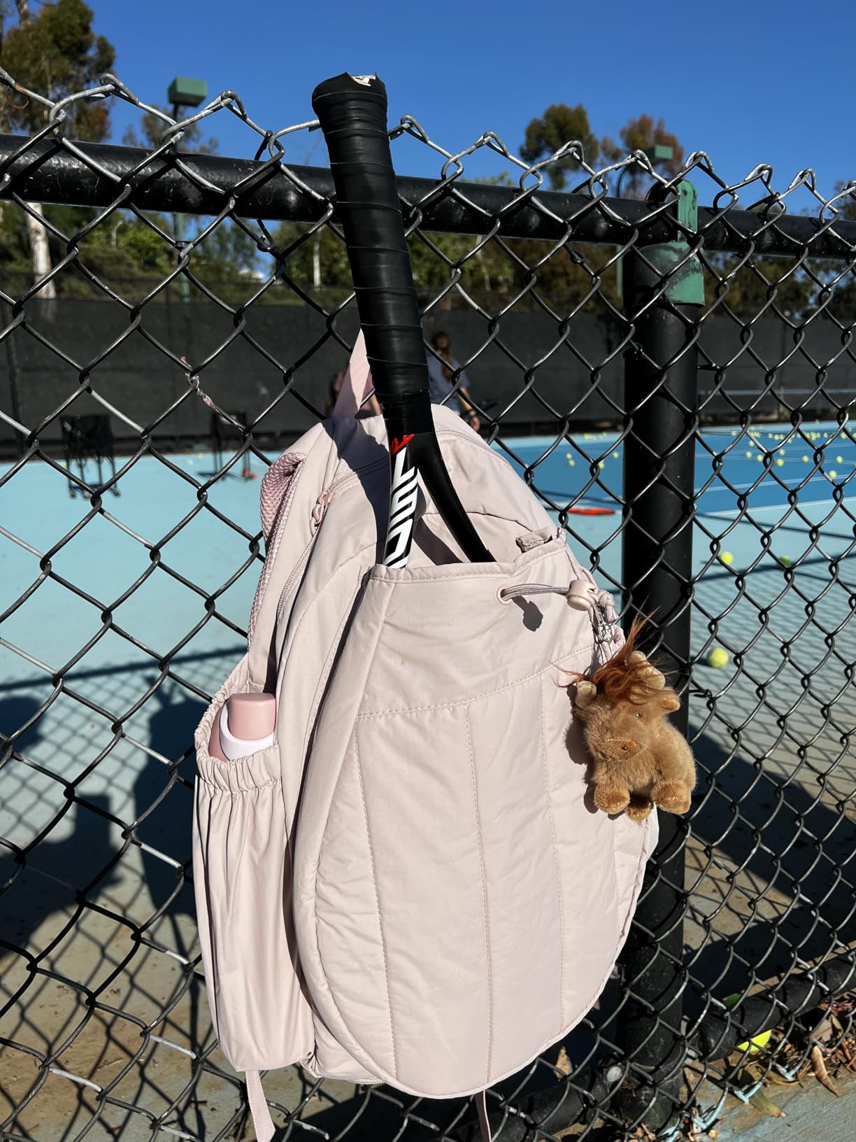 BAGSMART Tennis Gym Bag for Women, Tennis Backpack Holds 2 Rackets with Shoe Compartment, 15.6