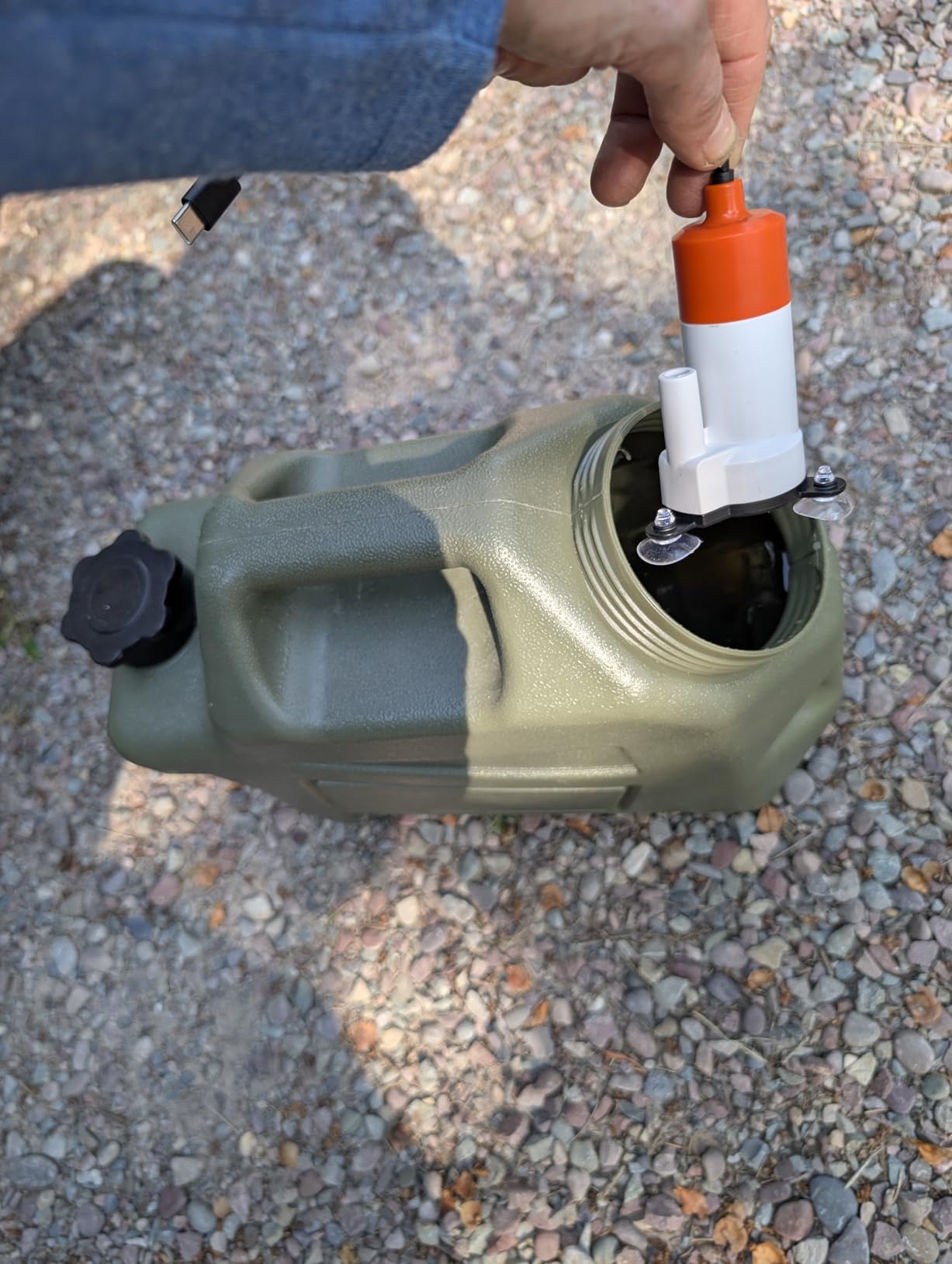 SEAFLO Portable Camping/Outdoor Shower, Rechargeable Battery, 2.64 Gallons Per Min, 40-Minute Runtime Outdoor Camping Pet Washing, Type-C Charging, 80