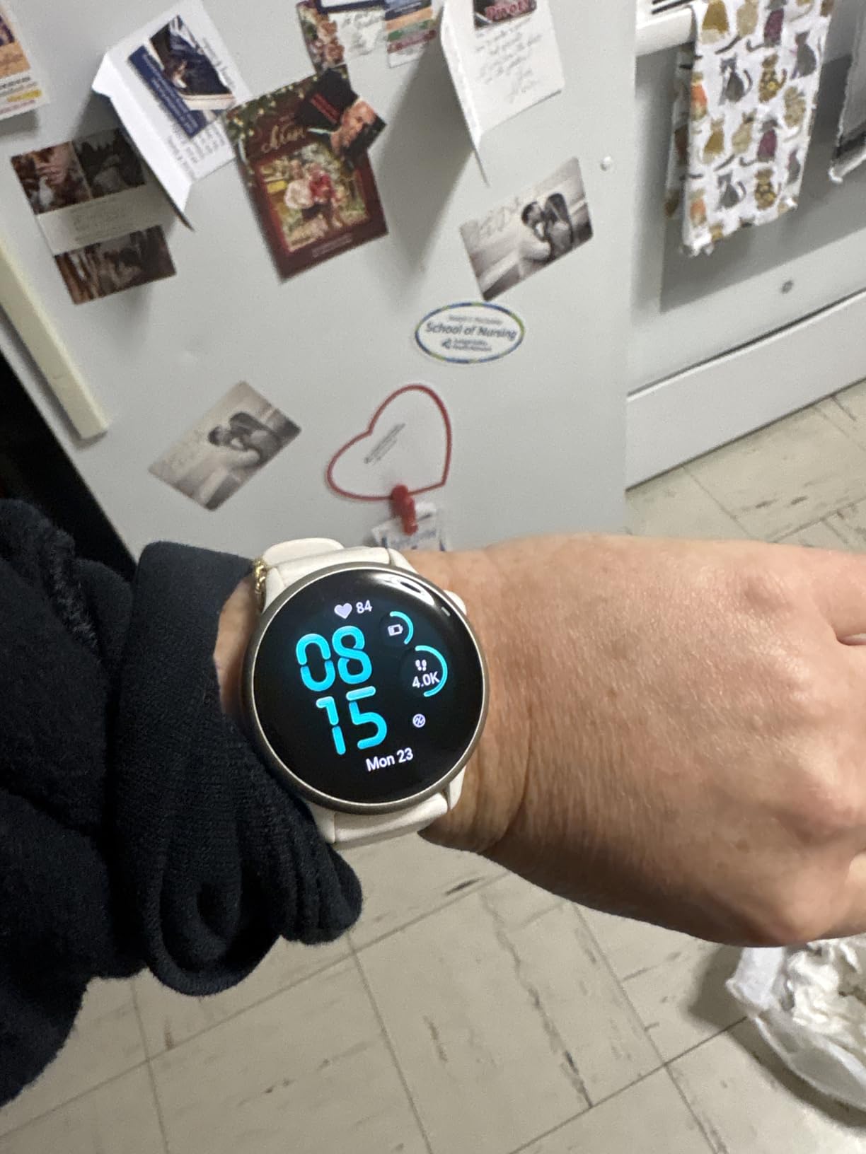 vívoactive 6, Health and Fitness GPS Smartwatch, AMOLED Display, Up to 11 Days of Battery, Slate with Black Band customer photo 2