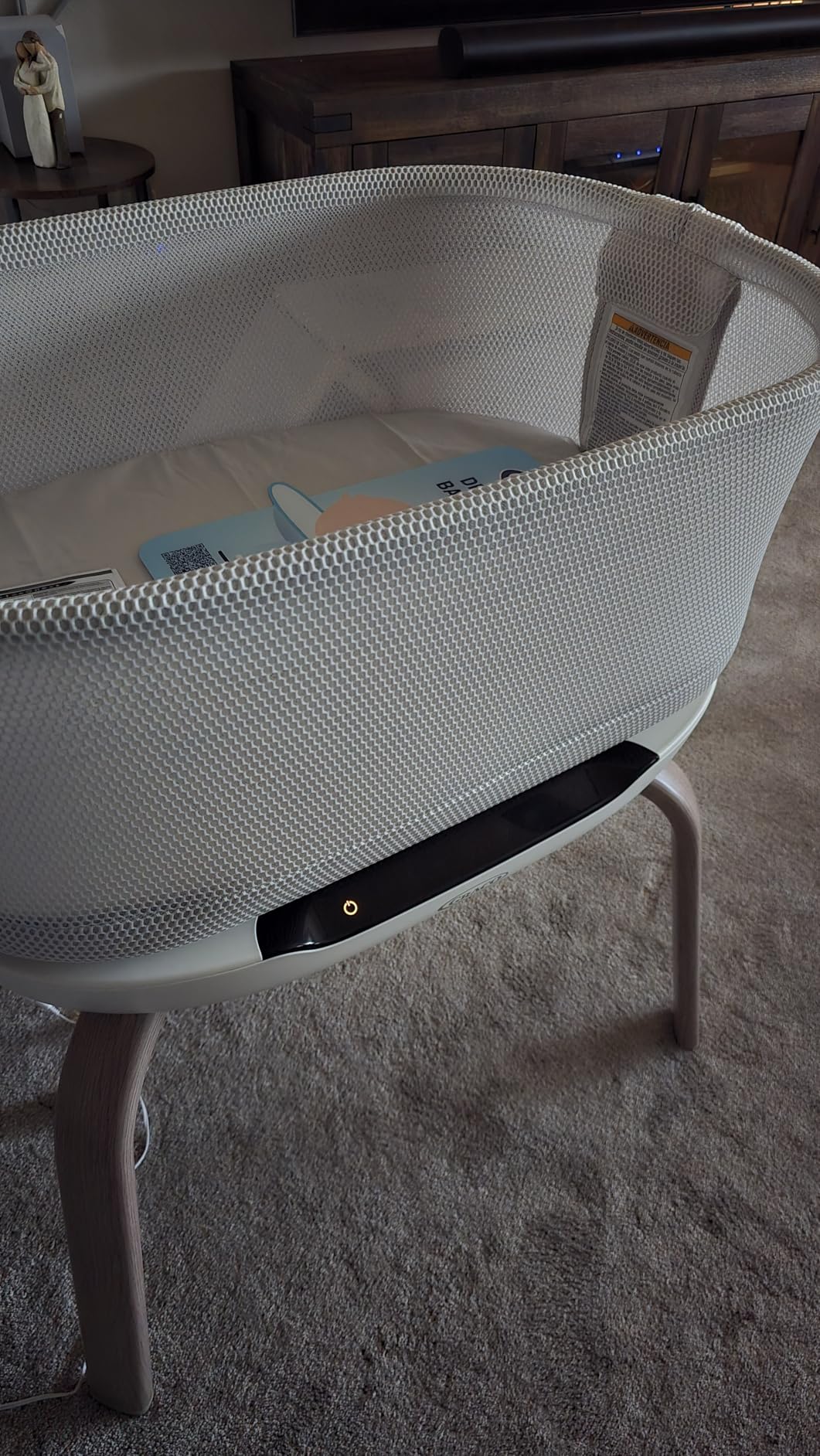 Graco SmartSense Soothing Baby Bassinet - Smart Newborn Bassinet Detects and Automatically Responds to Baby's Cries - for Newborn Babies to 6 Months customer photo 2