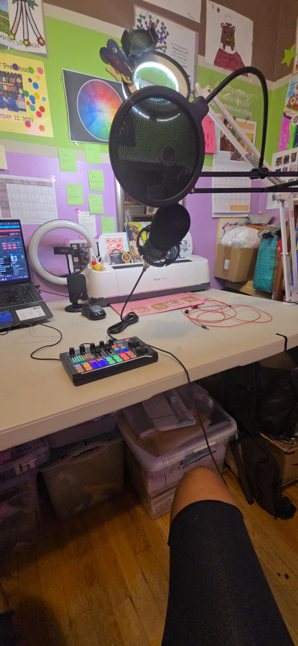 ALSO GO Podcast Equipment Bundle, Podcast Equipment with BM-800 Microphone(Gold) & F998 Sound Card, Recording Studio Equipment for Podcasting, Singing, Gaming, and Live Streaming YouTube Tiktok customer photo 1