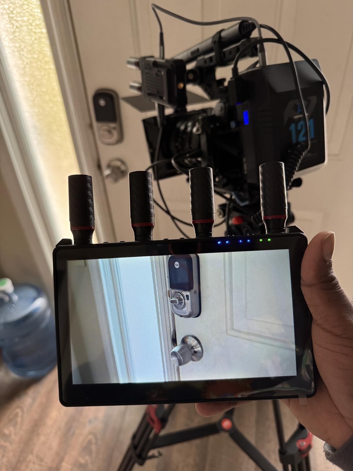 Wireless HDMI Video Transmitter and Receiver: 1 to 5 RX with 7