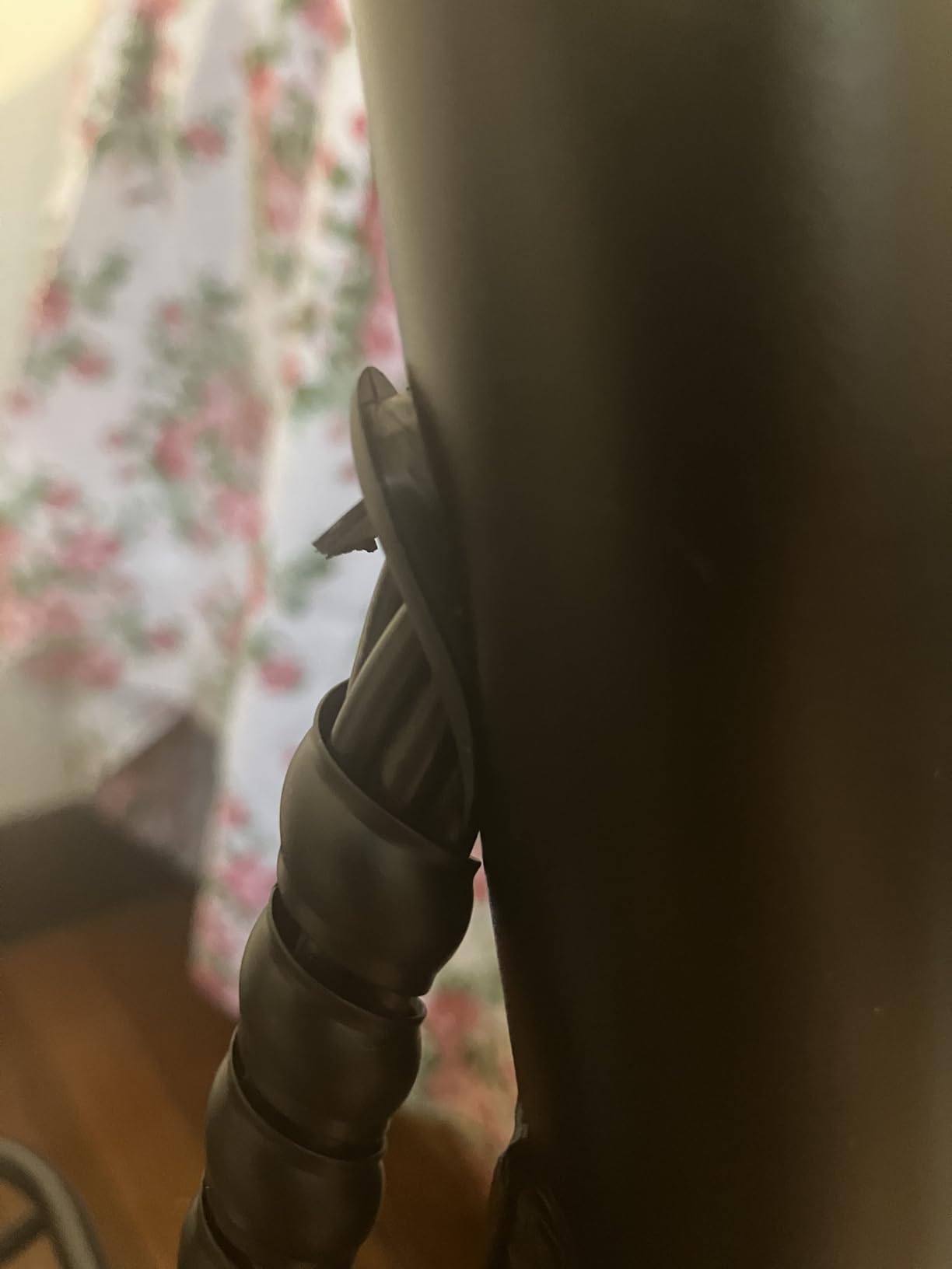 URBANMAX Electric Scooter with Seat, 550W Motor, 18.6MPH Top Speed, 20 Miles Range, Adults Electric Scooter with Large Storage Basket for Pets Dogs and Items，C1S-V1 customer photo 1