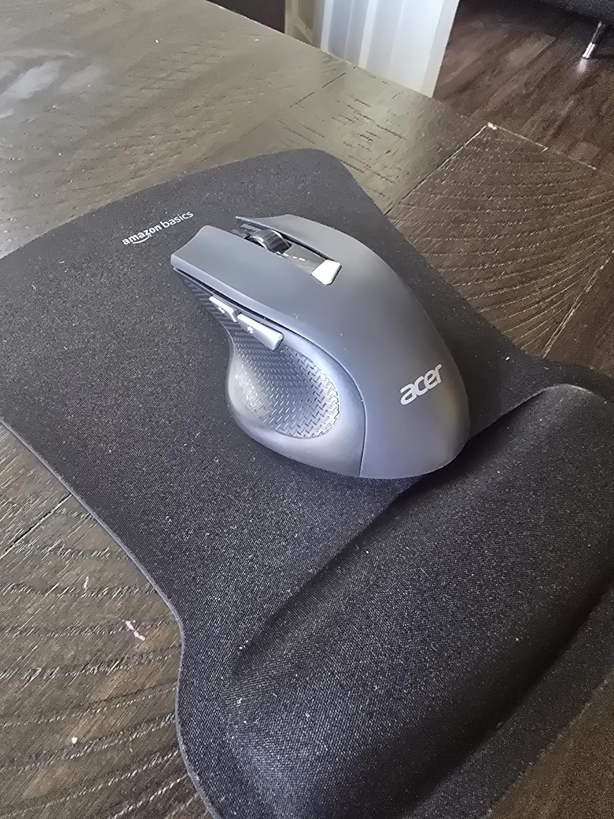 acer Wireless Mouse for Laptop, 2.4GHz Computer Mouse 3 Adjustable DPI Office Cordless USB Mice with USBA Receiver, 6 Buttons, 1600 DPI, Medium to Large Sized Hands Compatible with PC, Laptop, Desktop customer photo 1