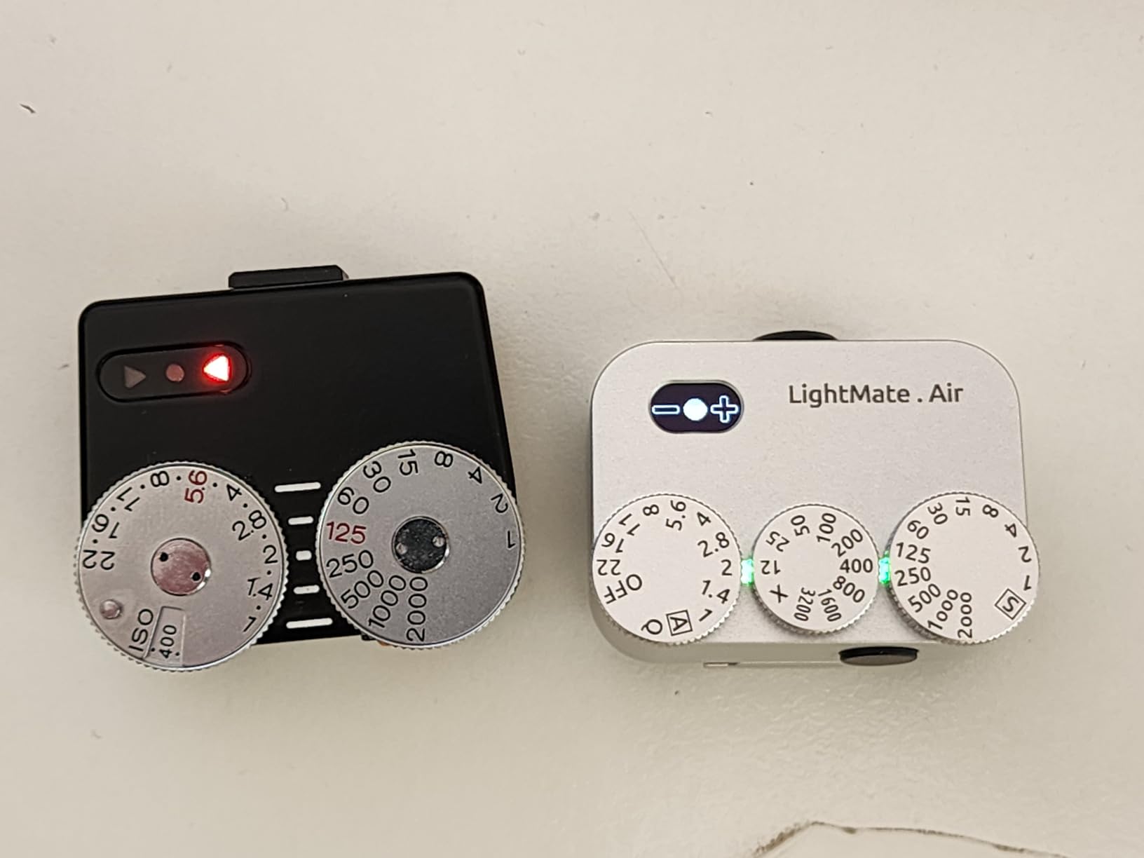 LightMate AirPro Light Meter Photography, 35°Wide-Angle Reflective Digital Exposure Meter, Rechargeable 20H Battery Life, 3 Dials Retro Exposure Indicator, for Leica & Other Film Cameras, Silver Metal customer photo 2