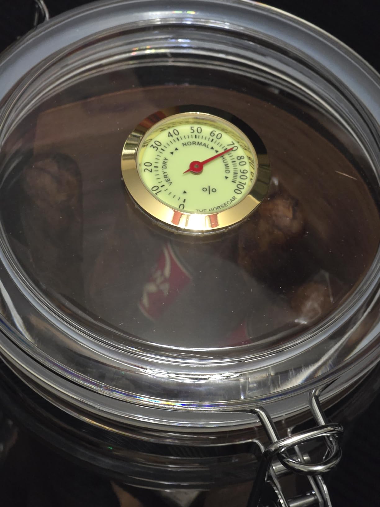 XIFEI Acrylic Humidor Jar with Digital Hygrometer, Tall Design Storage Case Fits Long Cigar, Humidifier & Spanish Cedar Wood Veneer, Portable Travel Humidor for 15-20 Cigars customer photo 1