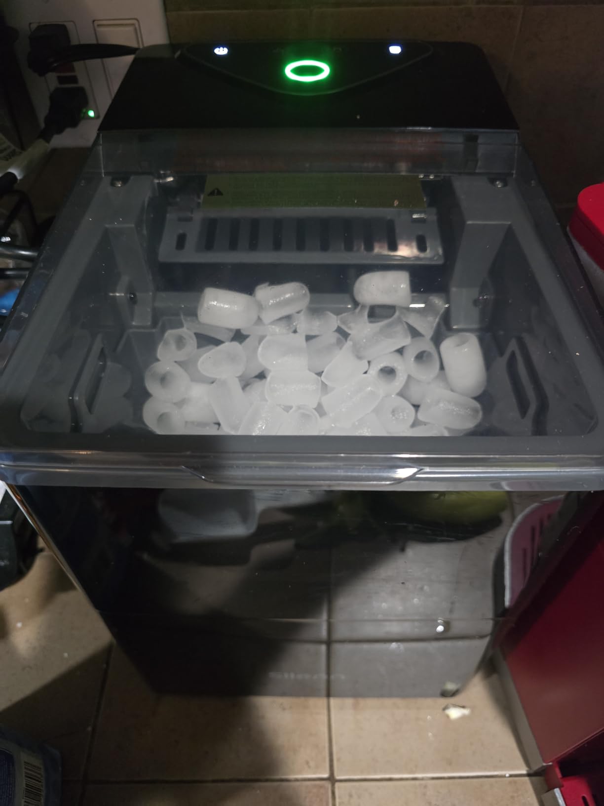 Silonn Ice Maker Countertop with Expandable 2.5L Ice Basket & 1.8L Water Tank, 9 Bullet Ice Cubes in 6 Mins, Portable Ice Maker with LED Touch Control, Self-Cleaning, 2 Ice Sizes for Home Kitchen customer photo 2