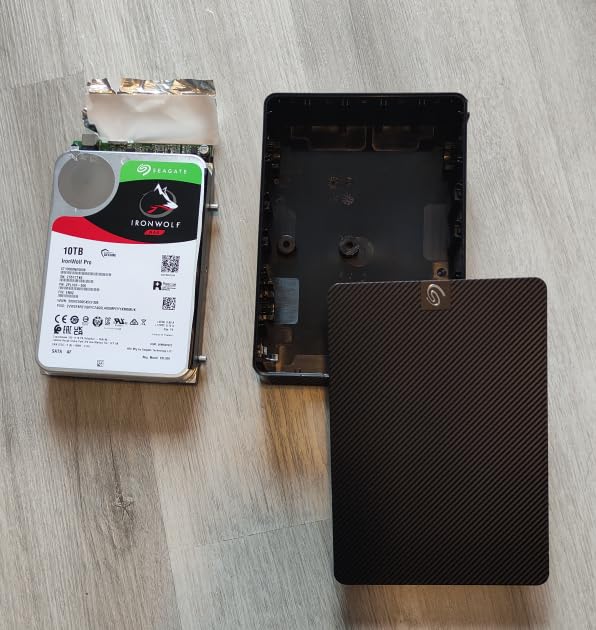 UGREEN NAS DH4300 Plus 4-Bay Desktop NASync, Support Capacity 120TB, Remote Access, AI Photo Album, Beginner Friendly System, 8GB LPDDR4X RAM, 2.5GbE, 4K HDMI, Network Attached Storage(Diskless) customer photo 2