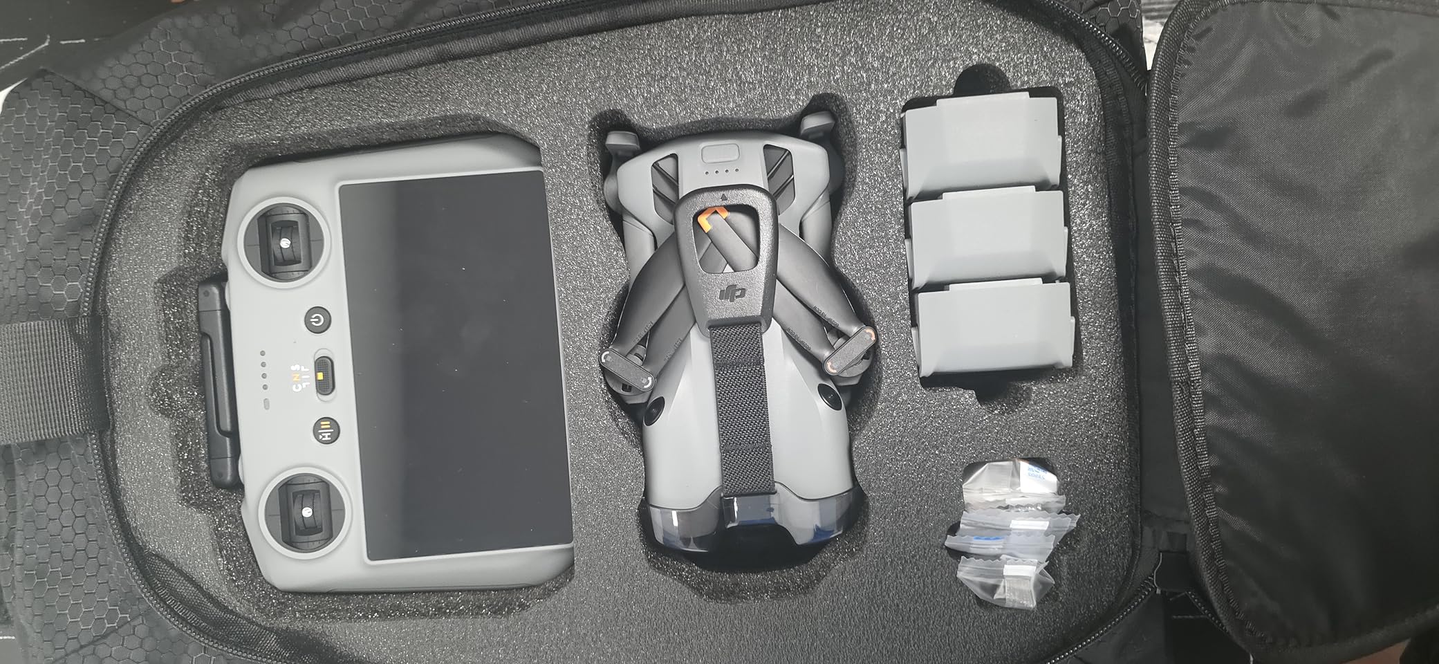 DJI Mini 5 Pro Fly More Combo with DJI RC 2, Drone with Camera, 1-Inch CMOS, 4K Drone for Beginners with Omnidirectional Obstacle Sensing, ActiveTrack 360°, 225° Gimbal Rotation, 3 Batteries customer photo 2