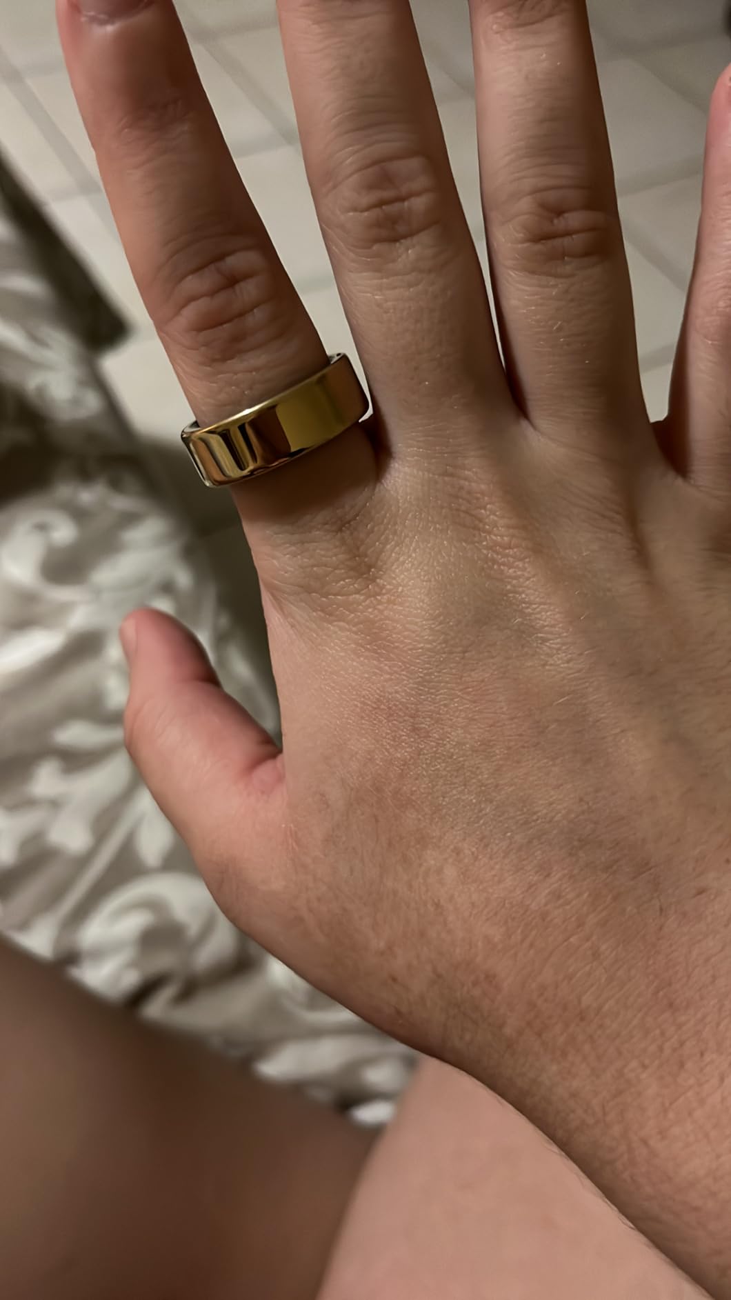 OnePlus Ring - Ultra-Thin Titanium Smart Ring - 7 Days Battery Life - Fitness/SPO₂/Stress/HR/Sleep Skin Temperature Tracker - No App Fee - iOS&Android Compatible customer photo 2