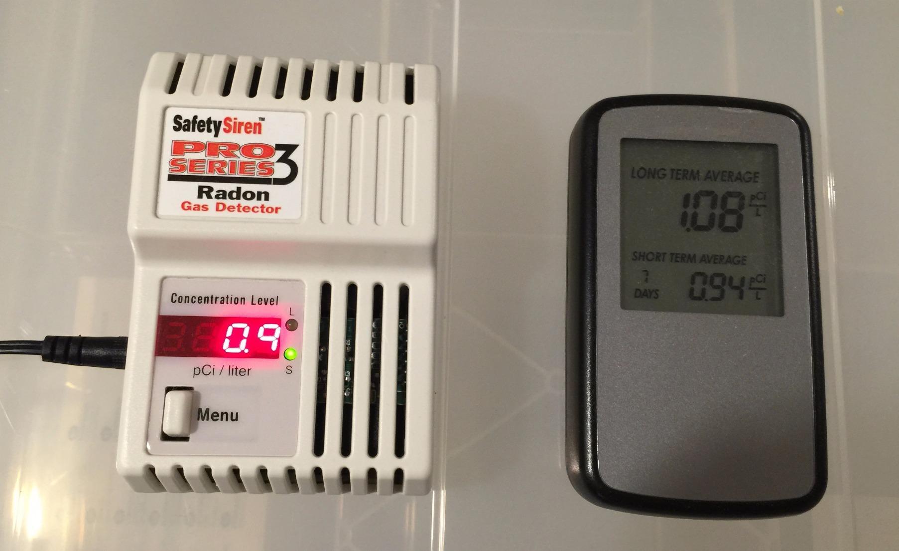 Airthings 325 Corentium Home 2 Smart Digital Radon Detector - Portable and Easy-to-use Radon Testing with Bluetooth connectivity and Humidity & Temperature Sensors customer photo 2