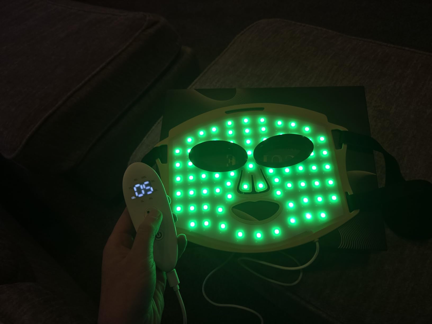 CUEME Red Light Therapy for Face, FDA-Cleared LED Light Therapy Mask for Wrinkles, Acne Treatment, and Skin Care, Portable Facial Mask for Women - Mom, Sister, Girlfriend, and Wife customer photo 2