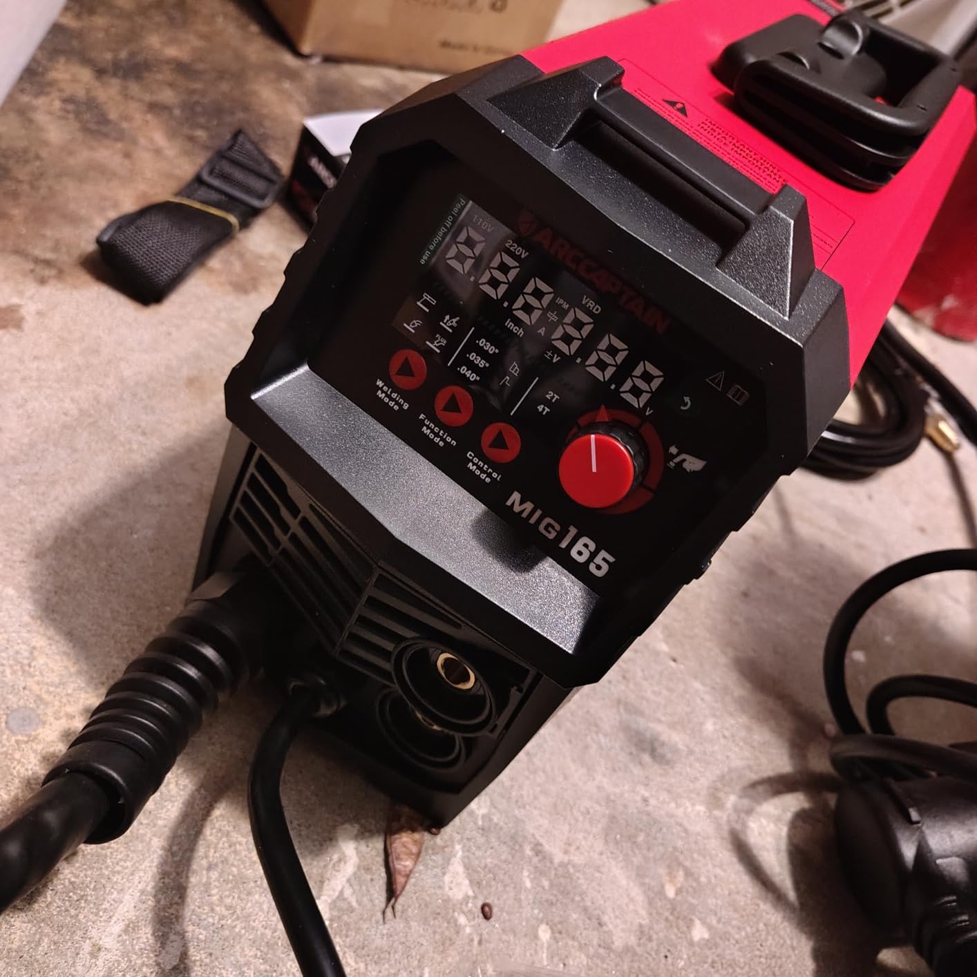 ARCCAPTAIN 165A MIG Welder 110V/220V [Large LED Display] 4 in 1 Gasless/Gas MIG/Lift TIG/Stick Welding Machine Multiprocess Welder Machine, IGBT Inverter Welder with Synergy, 2T/4T customer photo 1
