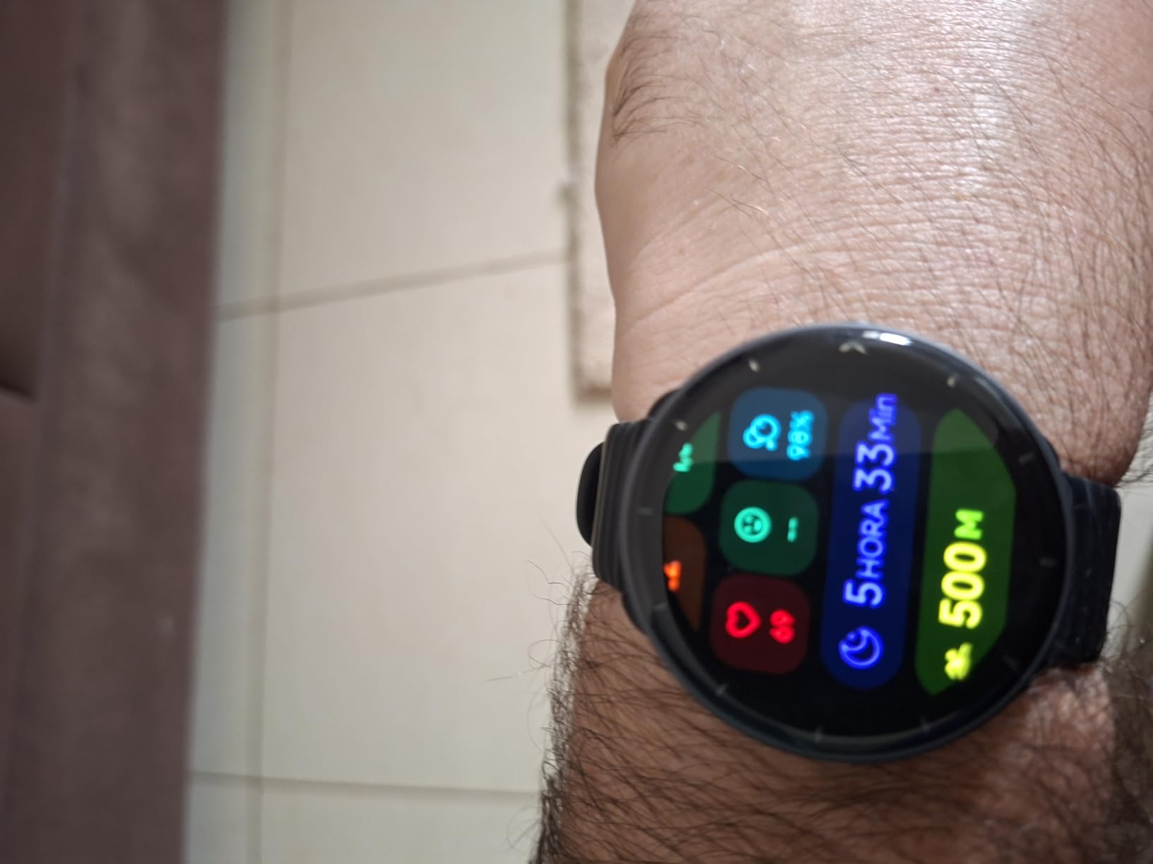 Parsonver Swimming Smart Watch, 5ATM Waterproof for Pool & Open Water, Built-in GPS & Compass, AMOLED Screen Fitness Tracker with 100+ Sports Modes, Heart Rate & Sleep Monitor, AI Swim Analysis, Black customer photo 1