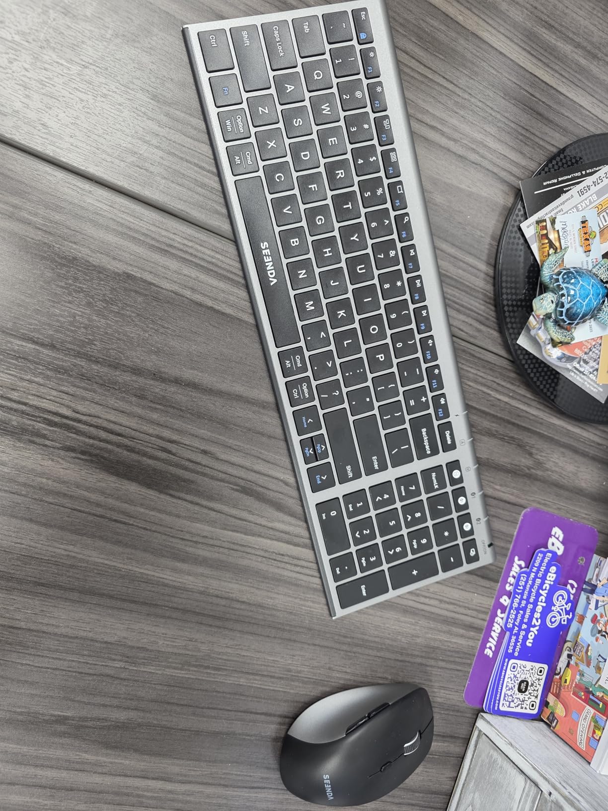 seenda Wireless Bluetooth Keyboard and Mouse Combo, COE401 Rechargeable Slim Keyboard Mouse, 3 Multi-Device Connection, Compact Quiet Set Compatible for Mac/Windows Laptop MacBook iPad, Black Gray customer photo 2