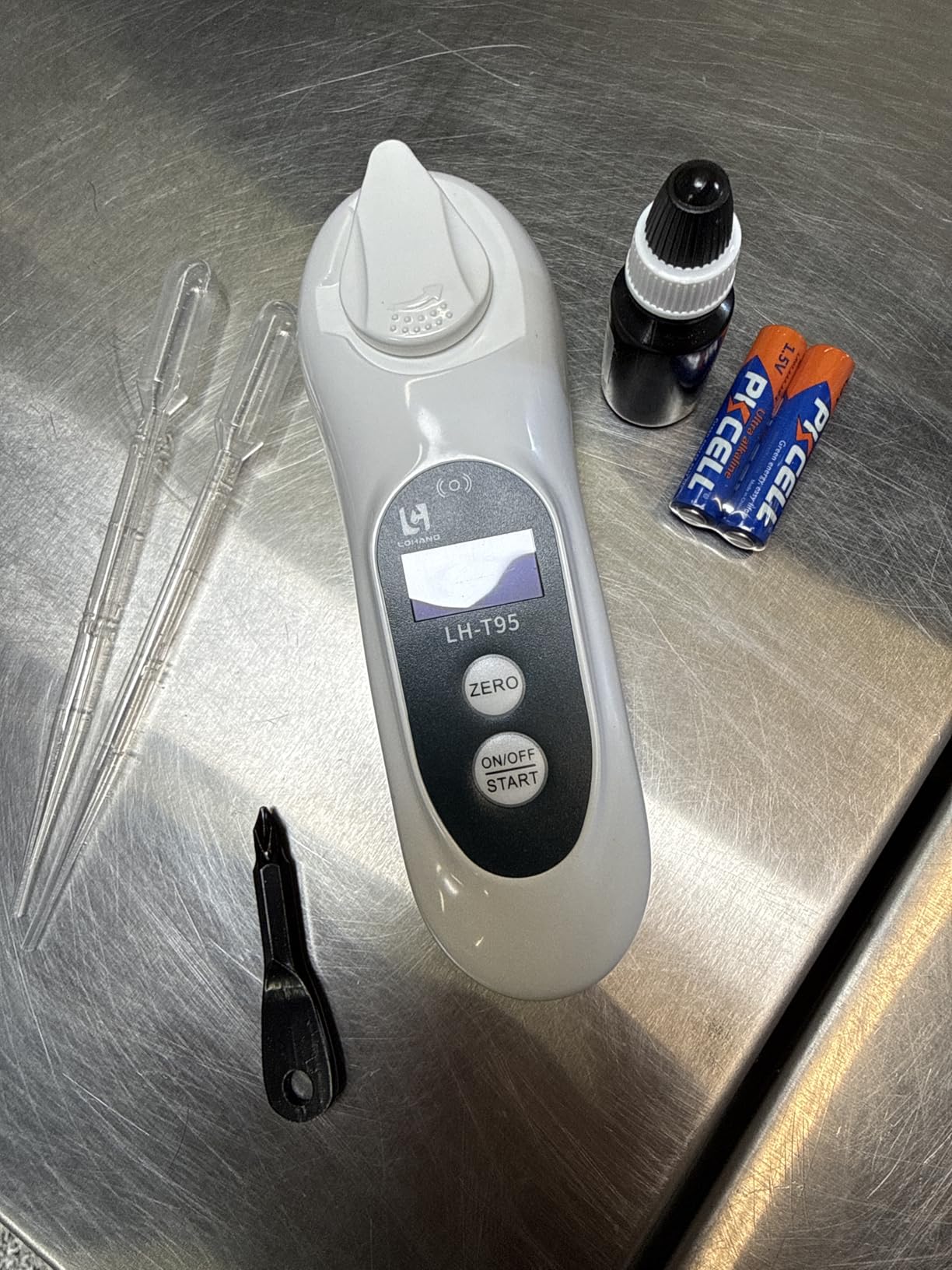 3-in-1 Digital Brix Refractometer with ATC/Refractive Index(RI), 0-95% Brix Measurement Range, High Accuracy Fast Touchscreen Test for Honey/Maple Syrup/Fruit Juice/Coffee customer photo 1