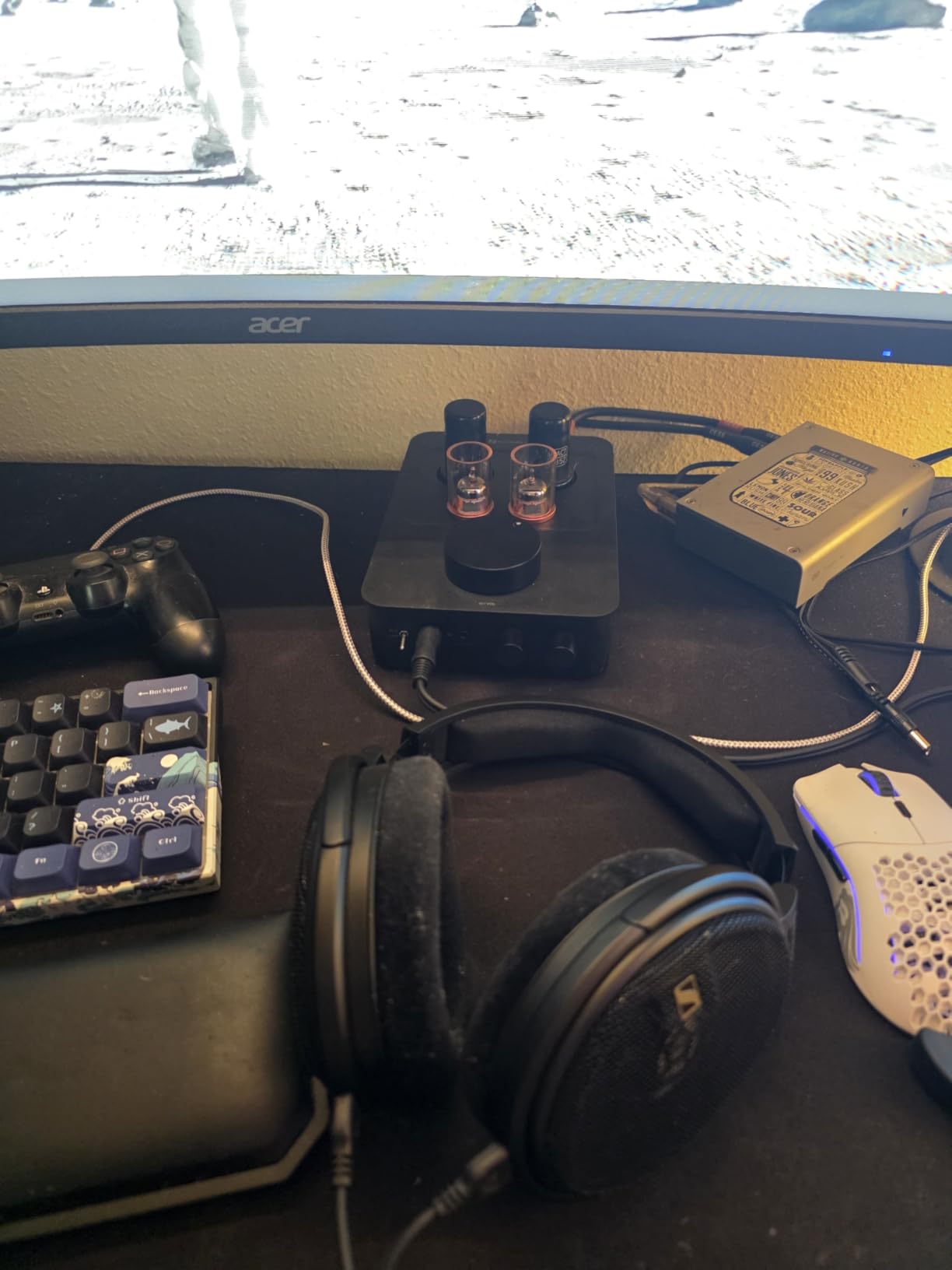 Fosi Audio GR70 Tube Headphone Amp Preamp, Authentic Tube-Amplification with Vacuum 5654W*2 & 6AC7*2, Mini HiFi Preamplifier for Home Audio, 3.5mm & 6.35mm Jacks Supporting 16-300 ohms Impedance customer photo 2