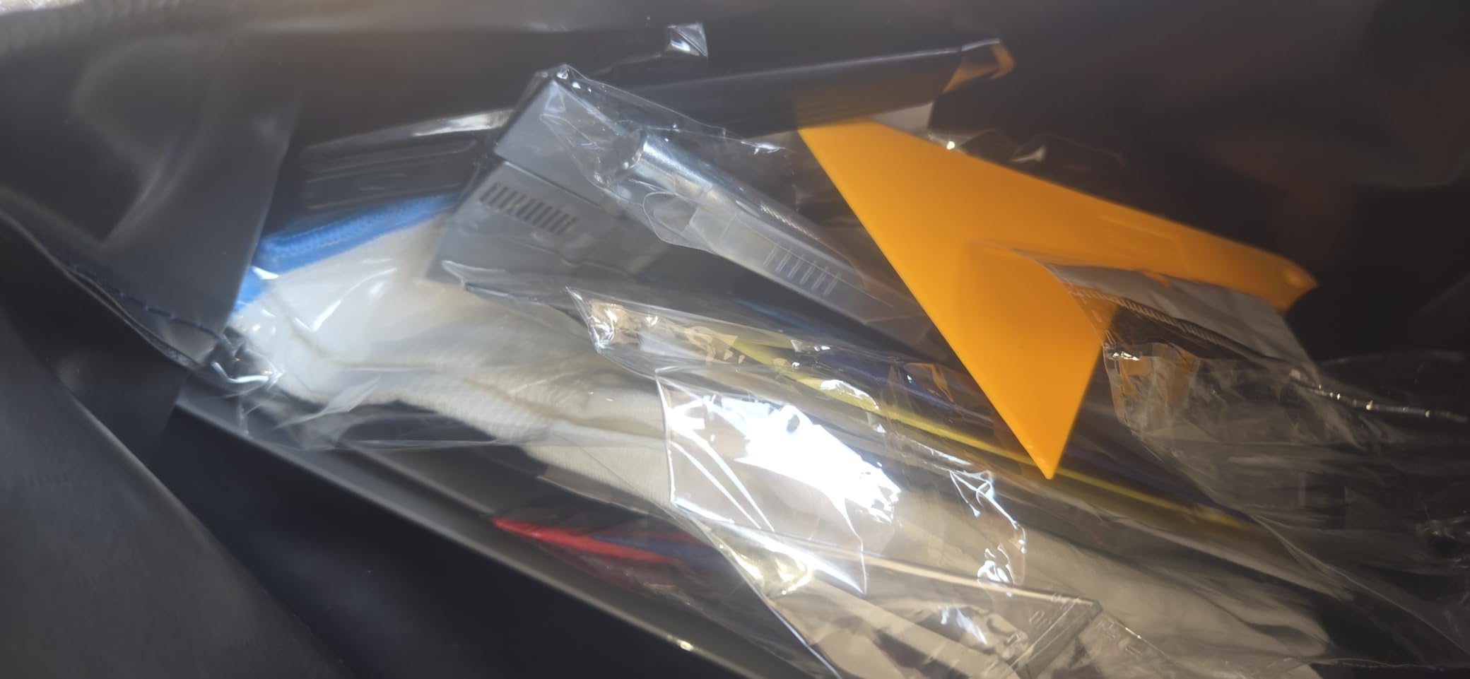 Vehicle Vinyl Wrap Applicator Tool Kit Car Wrap Squeegee Kit Automotive Window Tint Tools with Vinyl Wrap Magnetic Holder for Car Wrapping customer photo 2