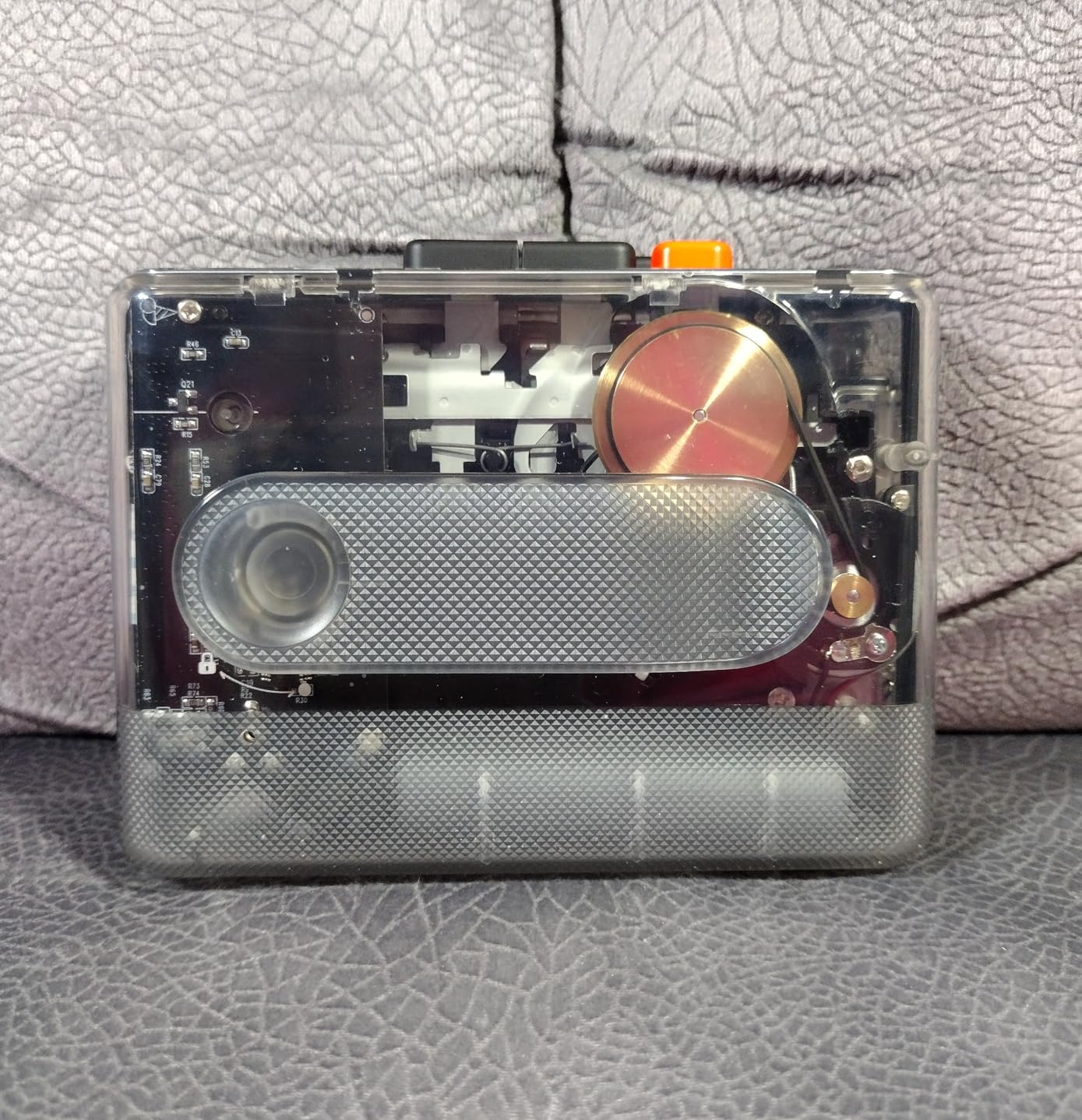 Bluetooth Cassette Tape Player with 1100mAH Rechargeable Battery, Compact Vintage Cassette Player with Earphone, Back Clip Portable Cassette Player for Home,Park customer photo 1