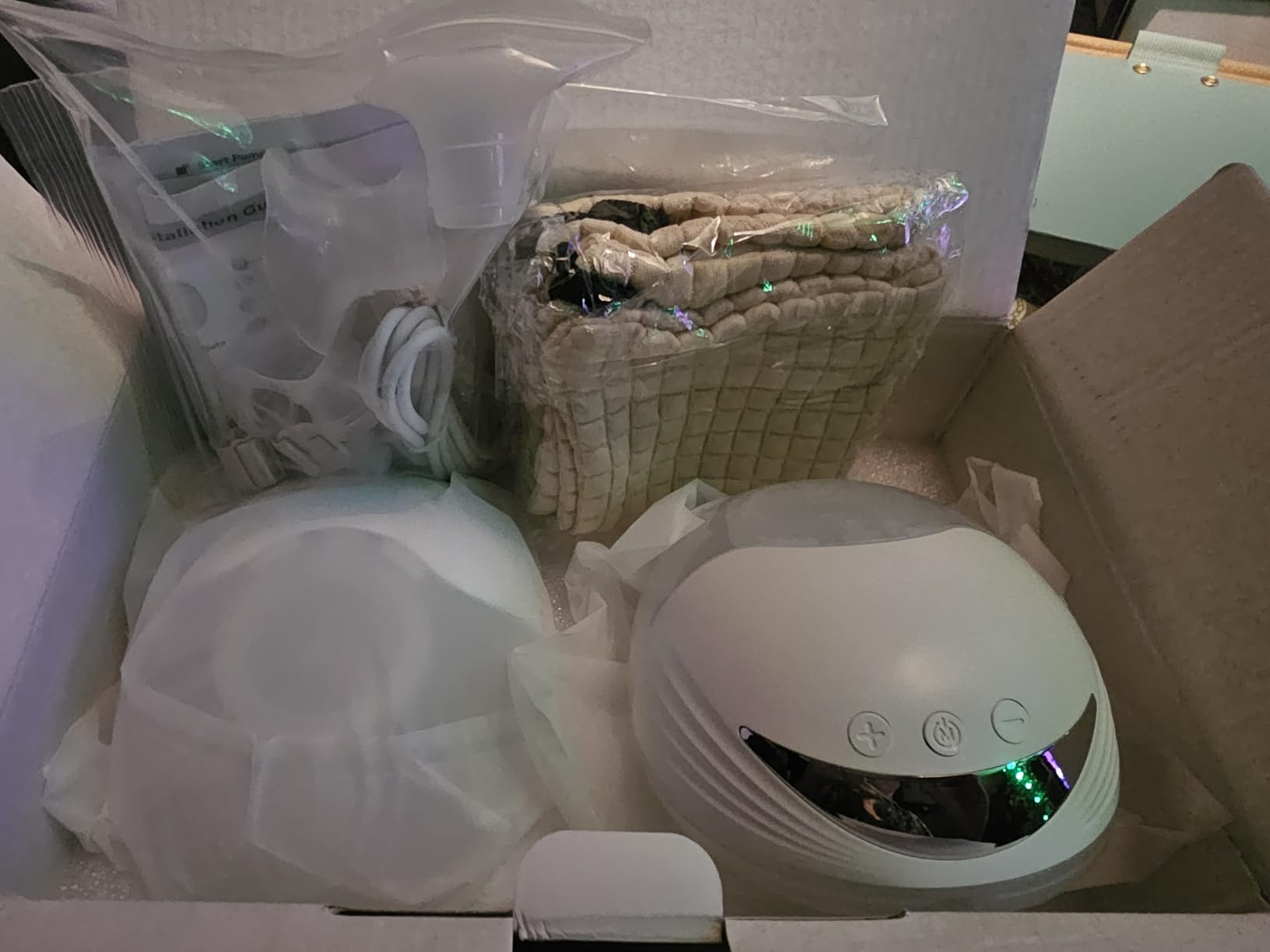 Hands Free Breast Pump Wearable MY-375 - Strong Suction, Low Noise, Wearable Breastfeeding Pump with 4 Mode &12 Levels, Portable Electric Breast Pump 24mm - 19/21/Insert/Flange, 2 Pack (White) customer photo 2