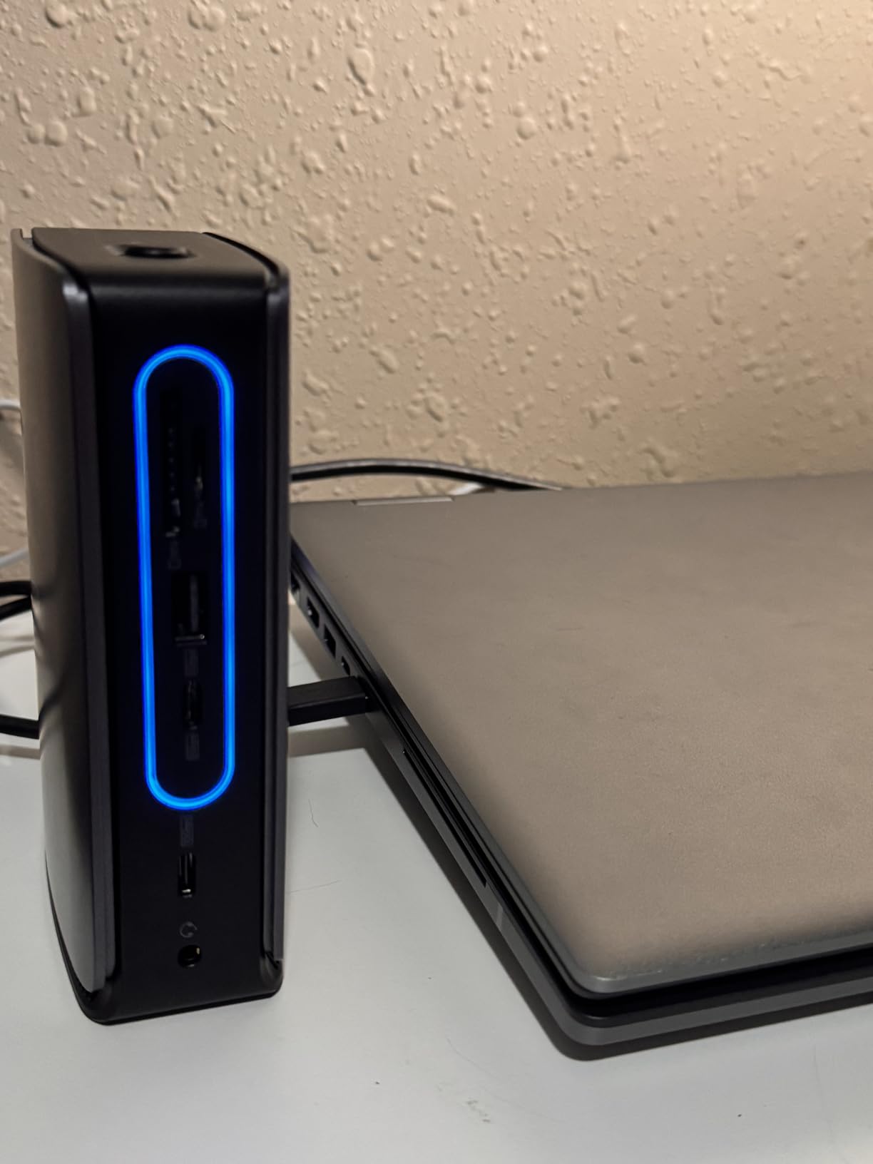 Anker Nano Laptop Docking Station with Detachable Hub, 13-in-1 USB-C Triple Display Docking with 2 HDMI+1 DP, 10 Gbps USB-C, 3 USB-A, Audio, SD/TF, Ethernet, 100W Max PD for Dell, Lenovo, HP, and More customer photo 1