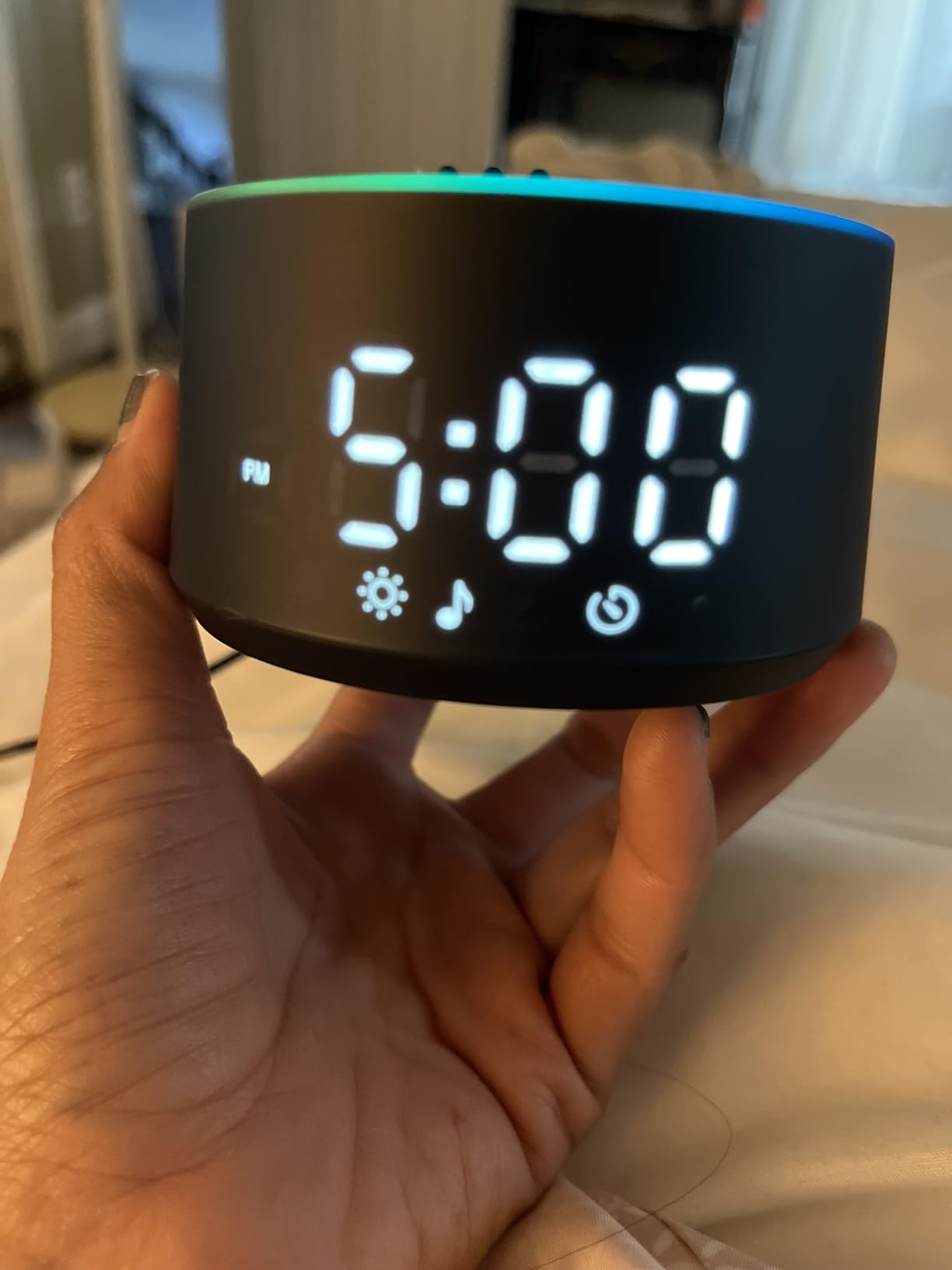 Dreamegg Sound Machine for Sleep - D1 Nova White Noise Sound Machine for Baby Adult with Alarm Clock, Soothing Sounds, Dimmable, White Noise Alarm Clocks for Bedrooms Heavy Sleepers Travel, Black customer photo 2