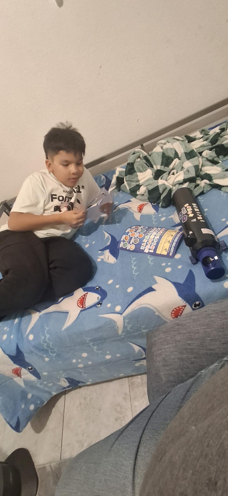 Hawkko Telescope for Adults & Kids - 80mm Aperture 500mm Telescopes for Adults Astronomy, (20X-150X) Portable Refractor Telescope Kit for Beginners with Decorate Stickers, AZ Tripod, Phone Adapter customer photo 1