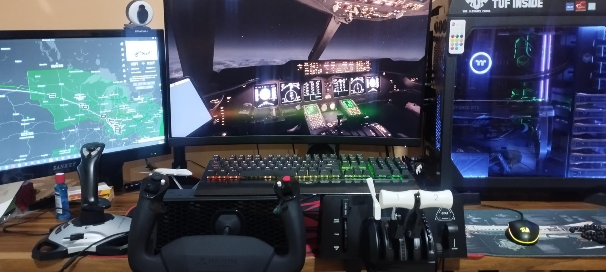 Honeycomb BRAVO THROTTLE QUADRANT LITE - compact throttle quadrant for flight simulation, clear design, parking brake & trim wheel, compatible with Microsoft Flight Simulator 2024 customer photo 1