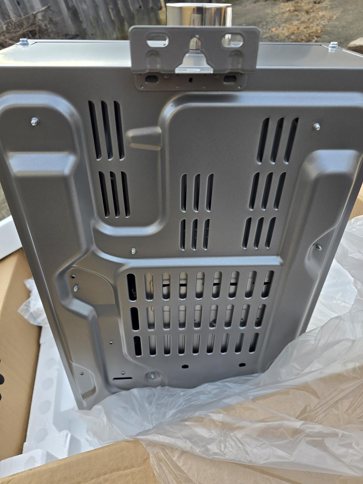 APUS Tankless Water Heater Natural Gas, Up to 4.42 GPM, Indoor Tankless Water Heater, 95,000 BTU on Demand Instant Hot Water Heaters with Smart Digital Display, Space Gray customer photo 2