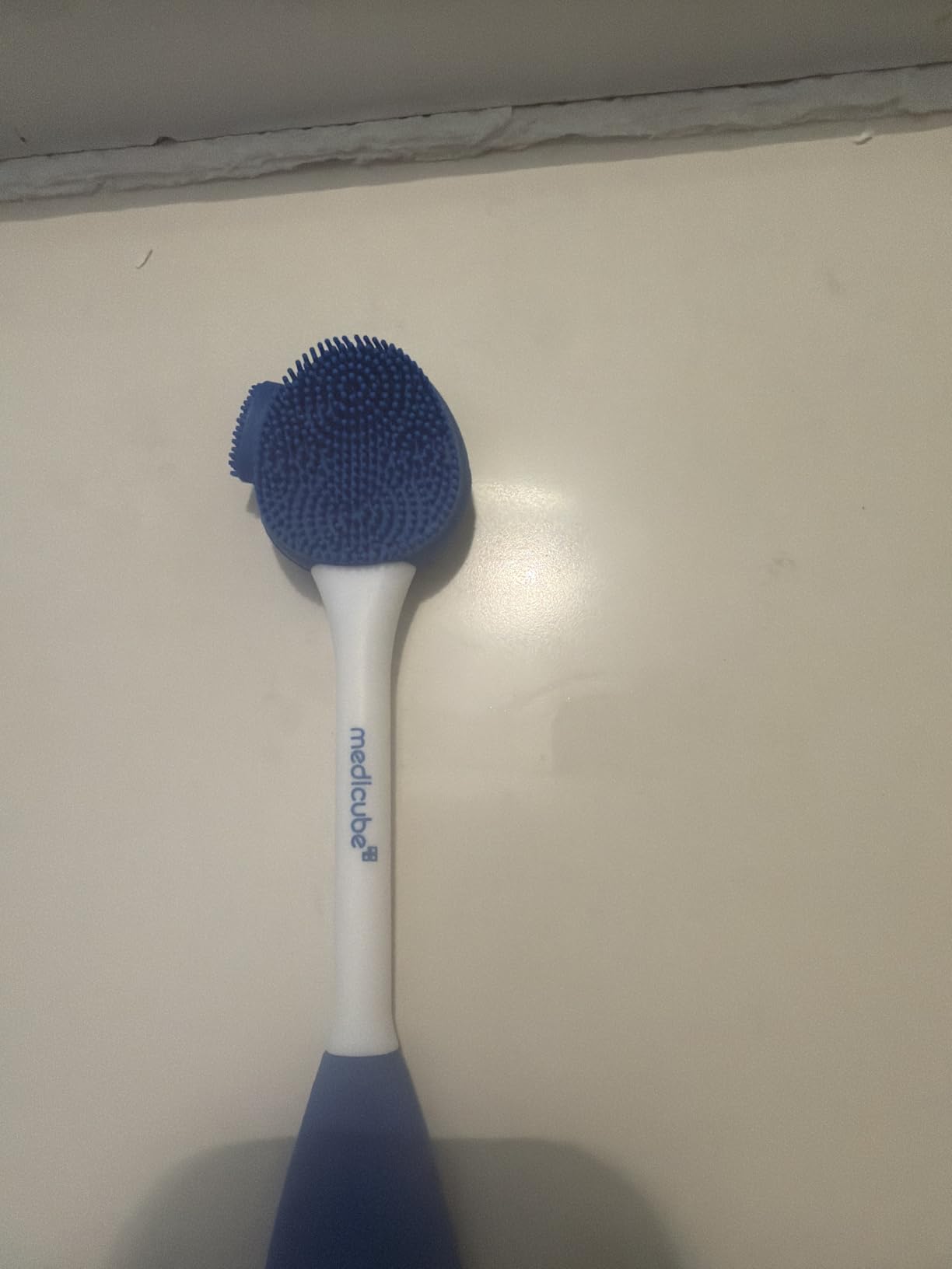 medicube Multi Pore Brush & Face Mask Applicator | 4-in-1 Silicone Jelly Brush for Deep Pore Cleansing, Face Mask Application & Gentle Face Massage | Kbeauty Skincare Tool customer photo 2