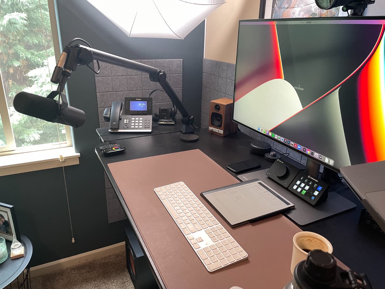 Gator Frameworks Low-Profile Series Premium Broadcast, Podcast, and Streaming Boom Arm, Fully Adjustable customer photo 1